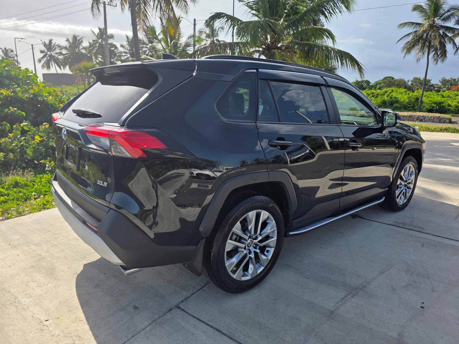 jeepetas y camionetas - TOYOTA RAV4 XLE PREMIUM 2020 FULL AMERICANA! SÚPER SANA 60MIL MILLAS ORIGINALES! 4