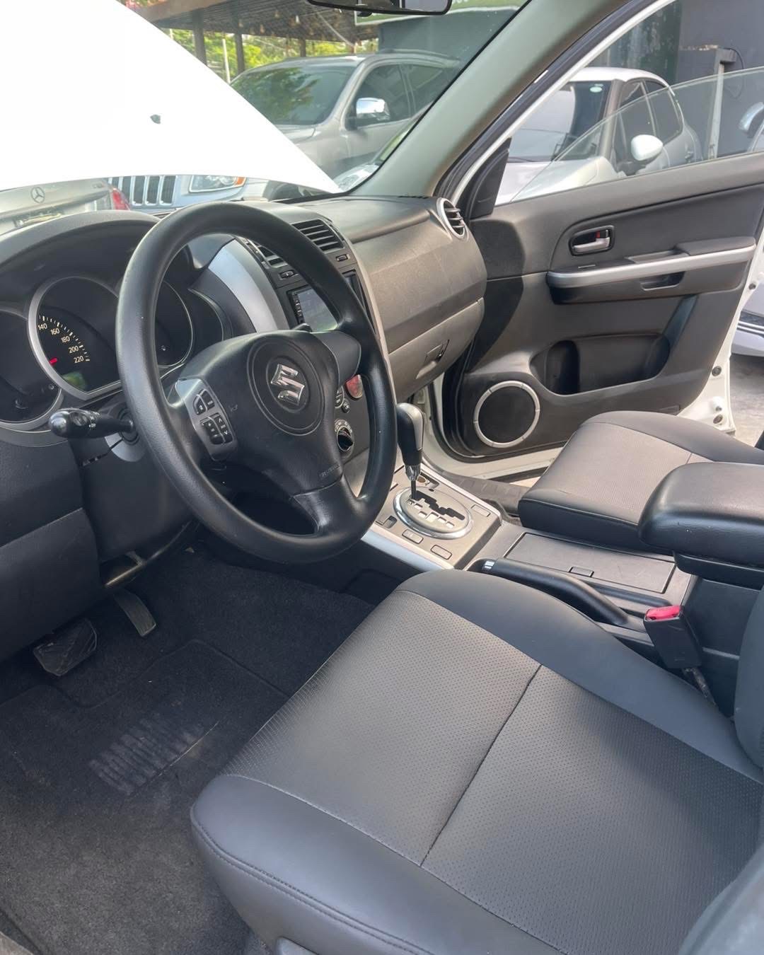 jeepetas y camionetas - SUZUKI GRAN VITARA 2015 3