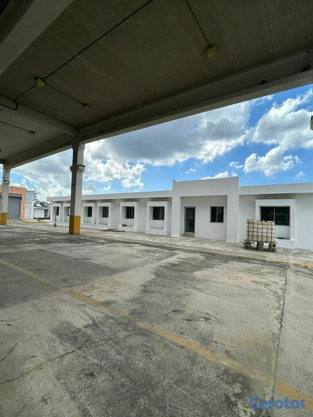 oficinas y locales comerciales - Nave Industrial en Alquiler en Las Americas SDE  13