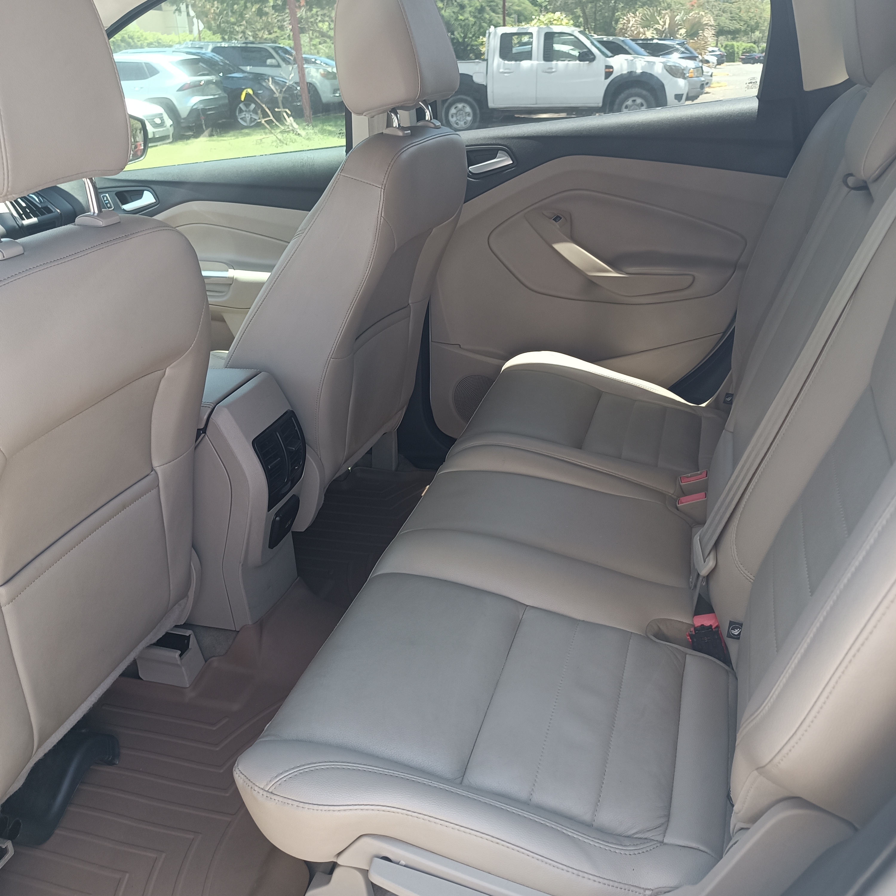 jeepetas y camionetas - 🔥 ¡OPORTUNIDAD! Ford Escape Titanium 2014 6