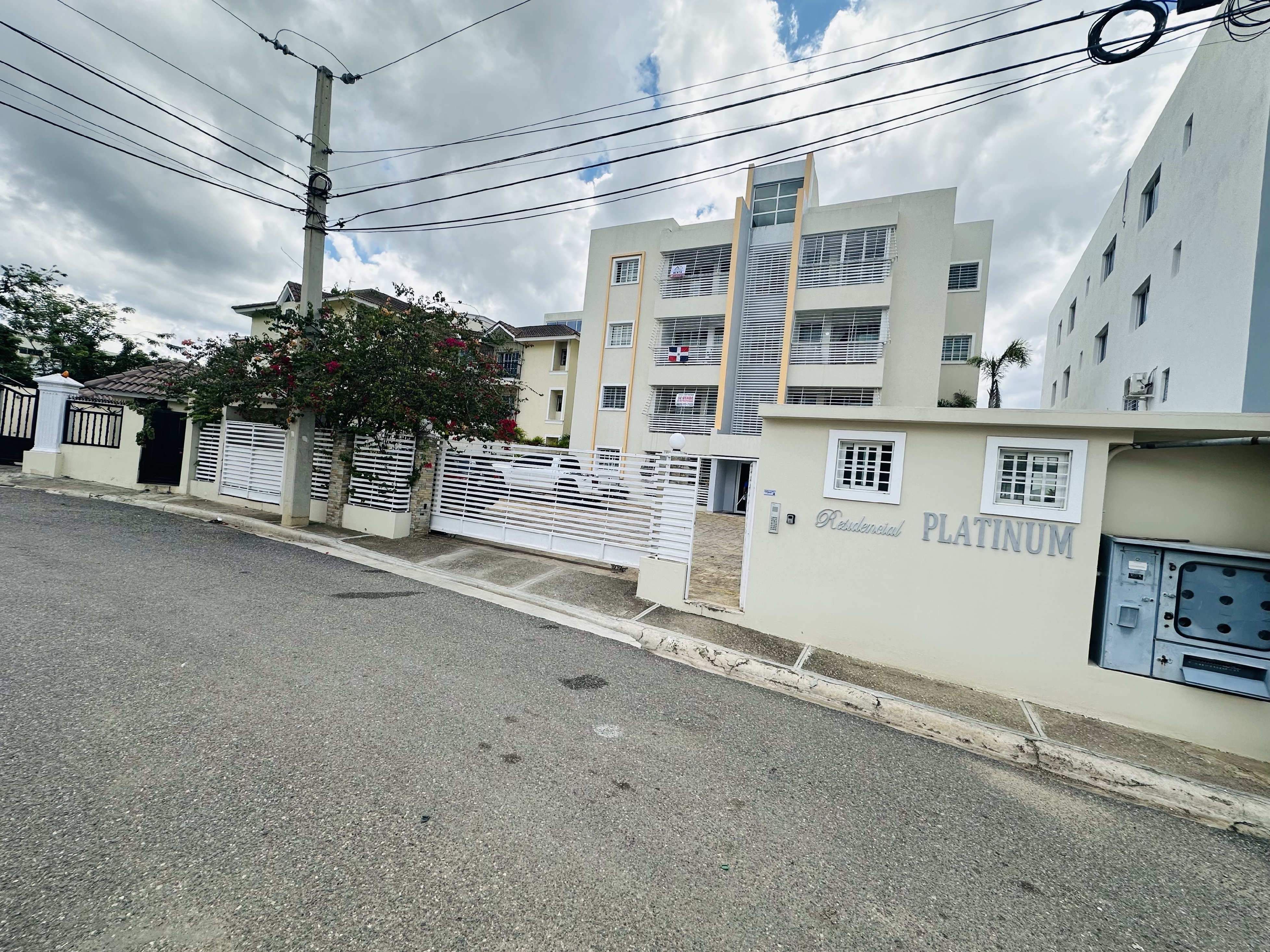apartamentos - APARTAMENTO EN RENTA EN LOS ALAMOS SANTIAGO DE LOS CABALLEROS 