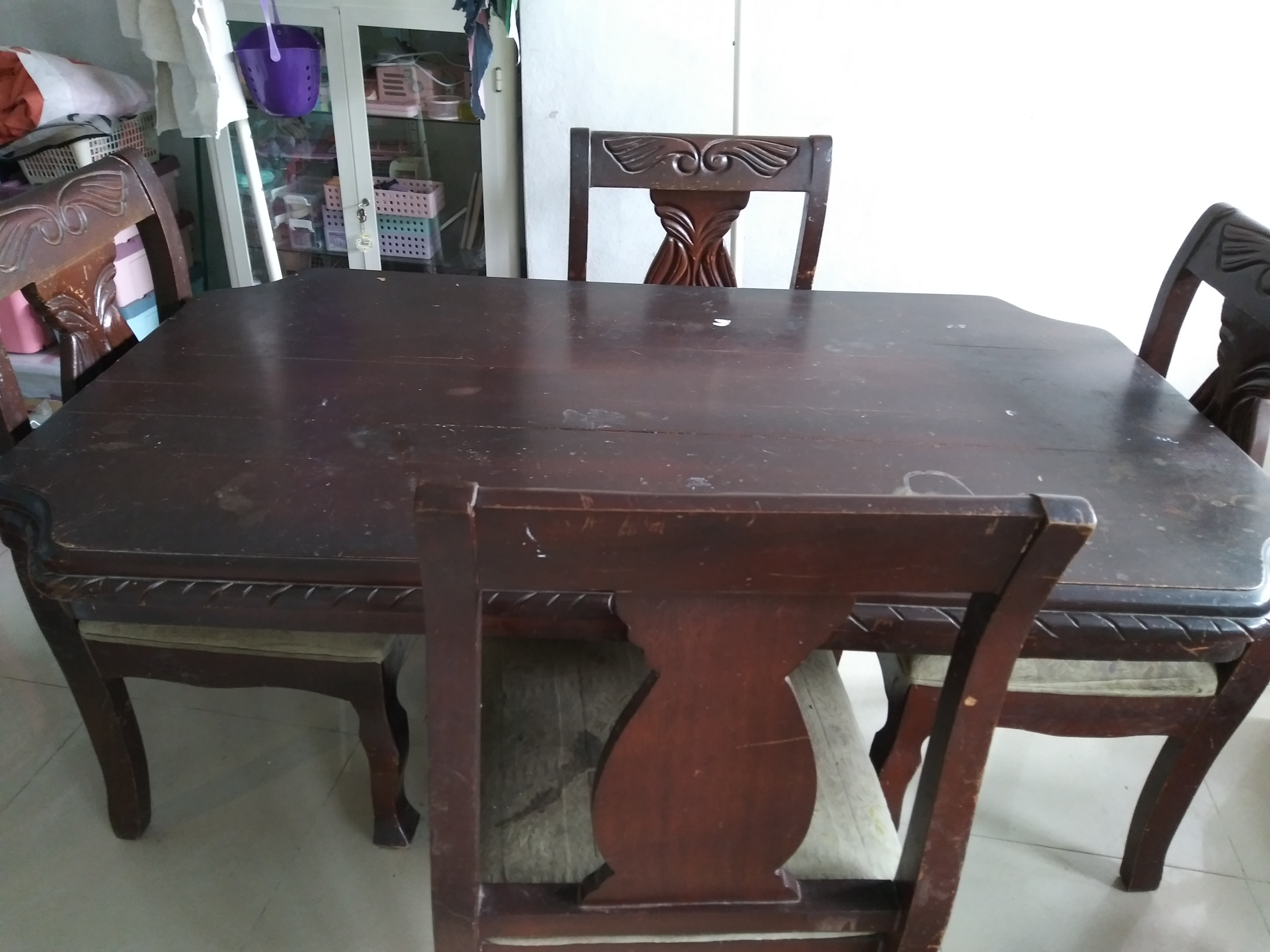 muebles y colchones - Comedor de Caoba de 4 sillas  1