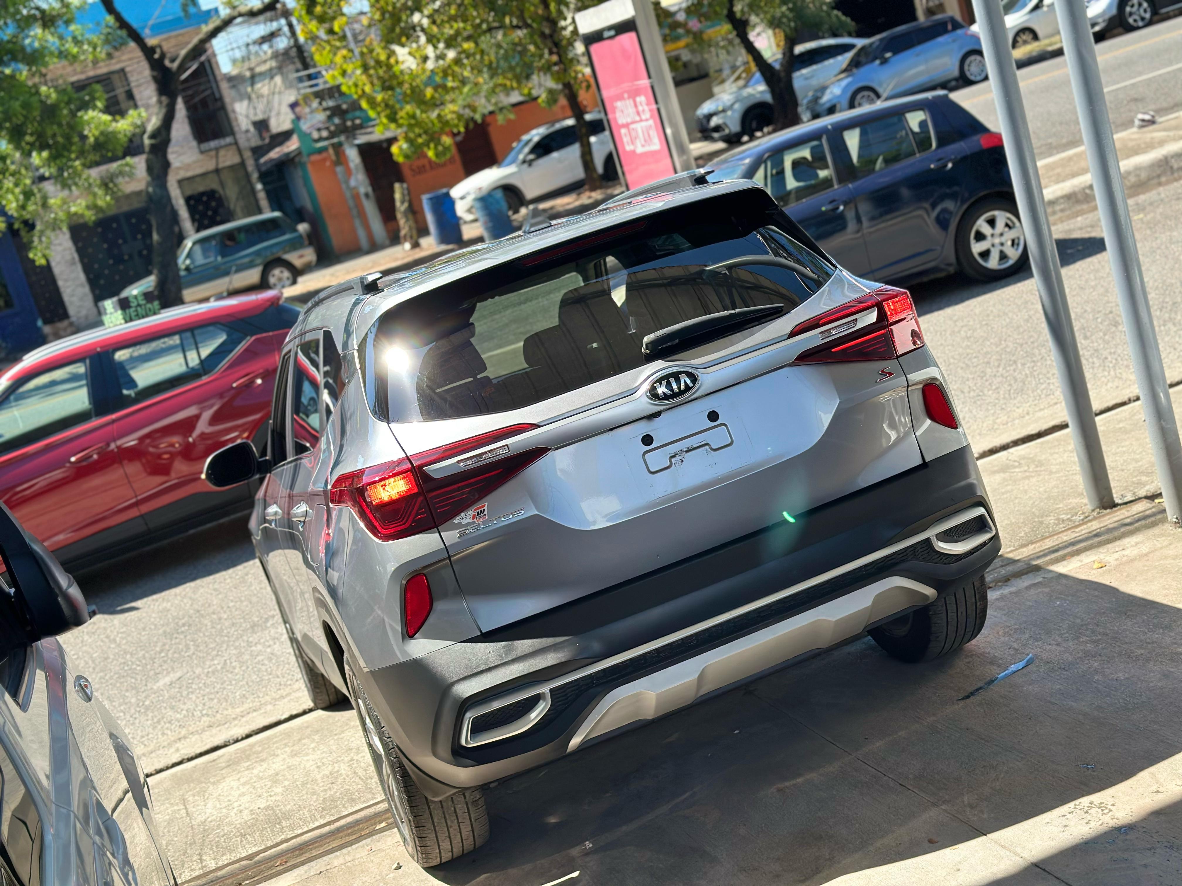 jeepetas y camionetas - 2021 KIA SELTOS S AMERICANA CLEAN CARFAX 2