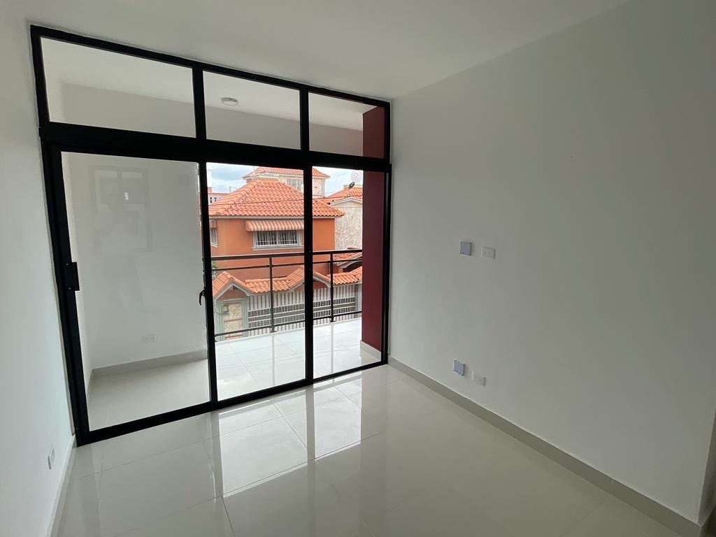 casas - venta de casa en la autopista de san isidro brisa oriental Santo Domingo este  5