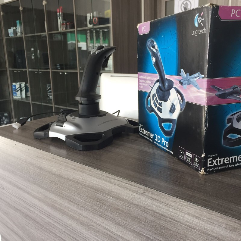 computadoras y laptops - JOYSTICK EXTREME 3D PRO USB 0