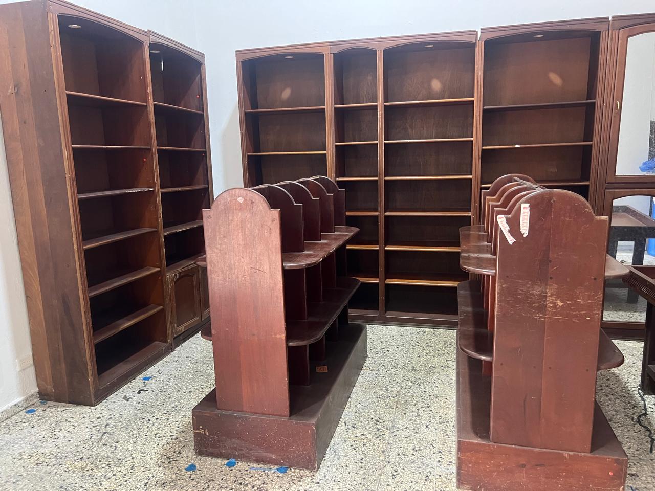 equipos profesionales - VENTA DE MUEBLES EXIBIDORES PARA TIENDA 2