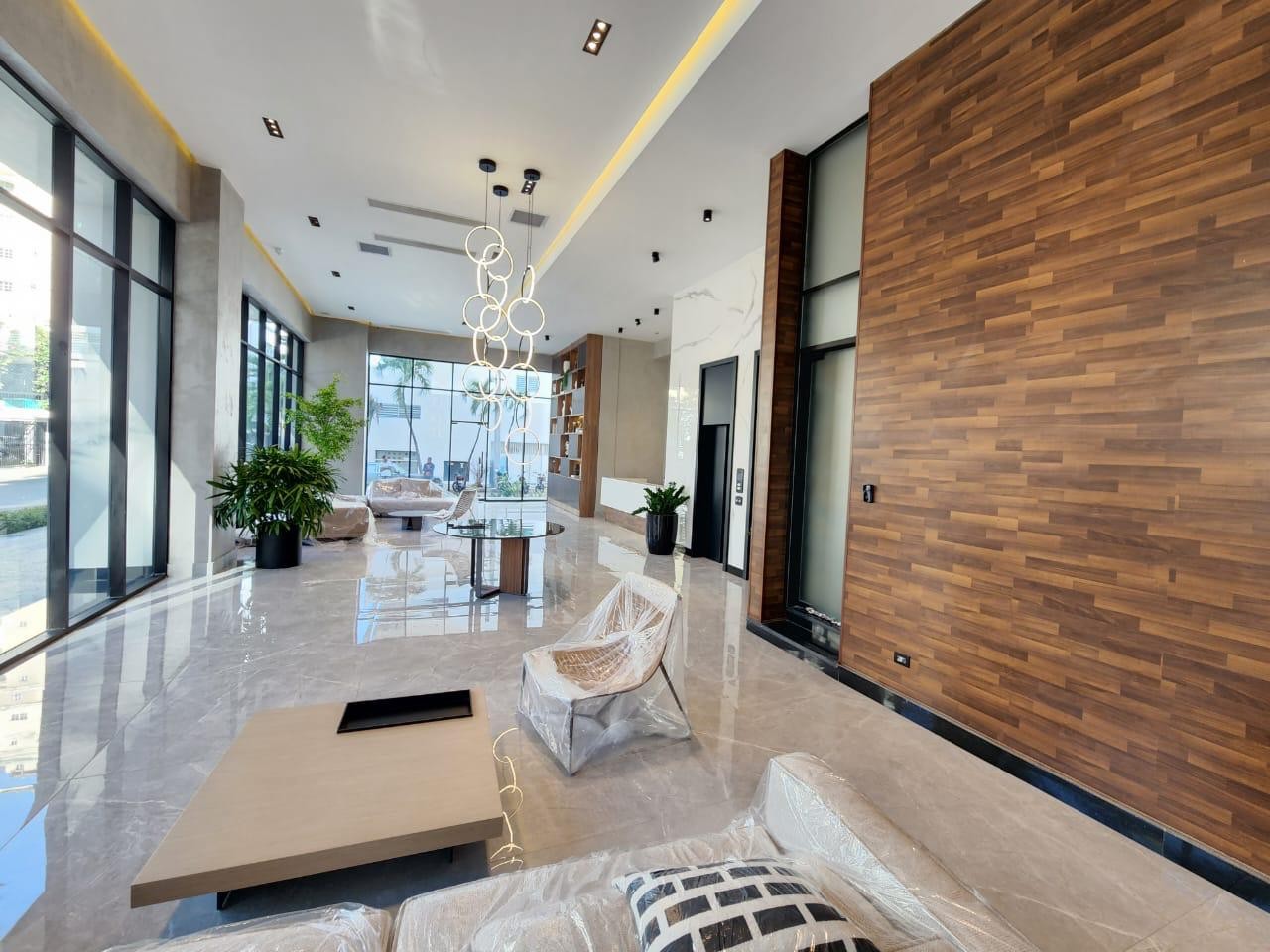 apartamentos - En alquiler apartamento en Naco, vista espectacular 
2 Hab, 2 parq
US$2,000  2