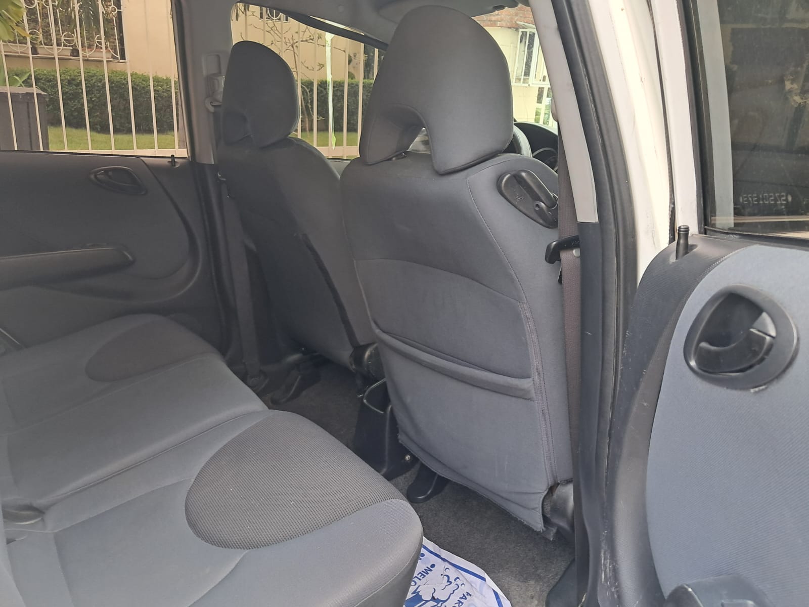 carros - Honda fit año 2005 americano, unica dueña en muy b 2