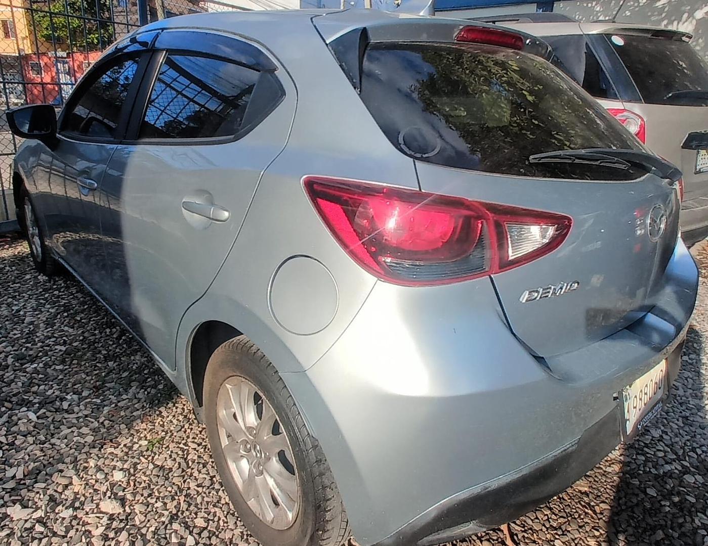 carros - Mazda Demio 2017-Diesel 2