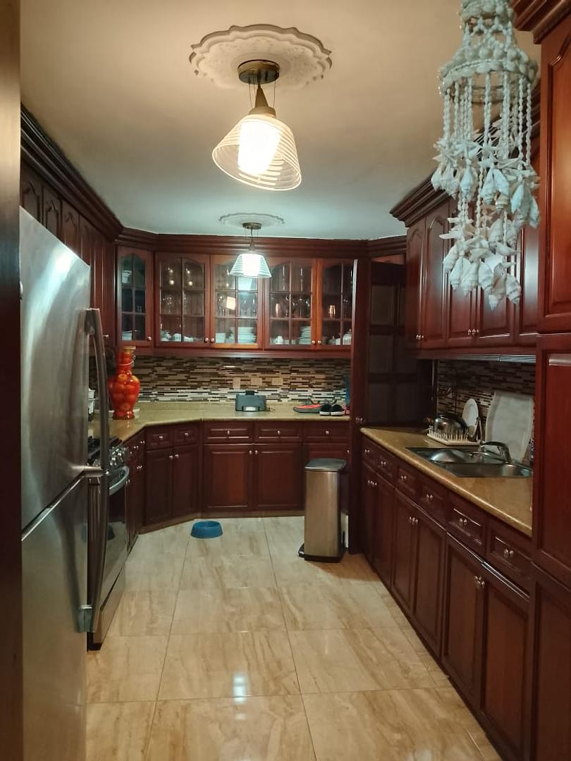 casas - Casa bien cuidada, super linda en Residencial Acuario  18
