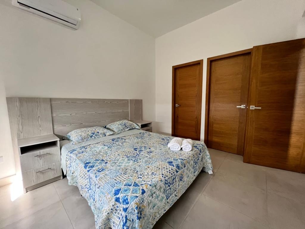 apartamentos - Se alquila apartamento amueblado en Los Ríos 7