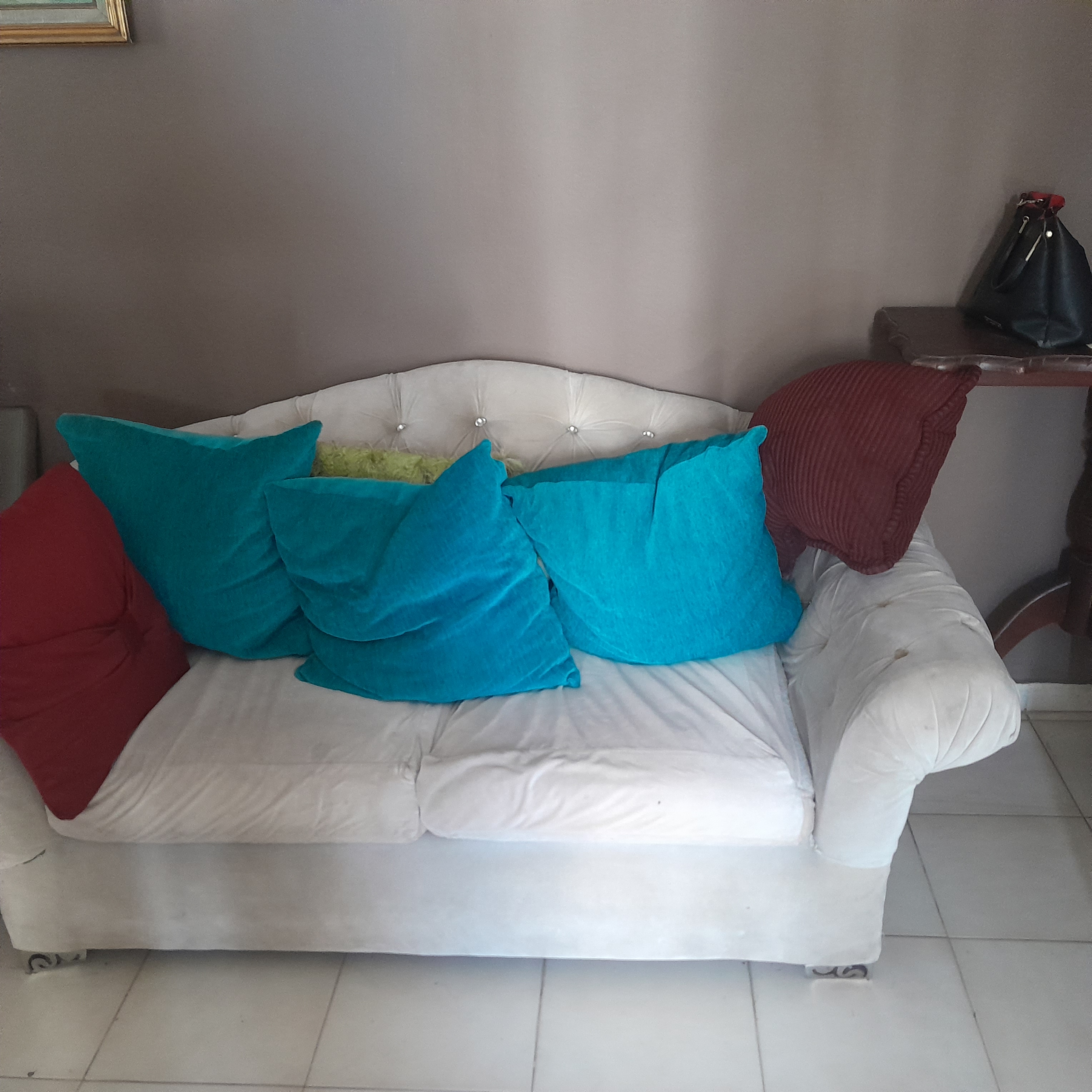 muebles y colchones - Bueble de 2 asientos  0