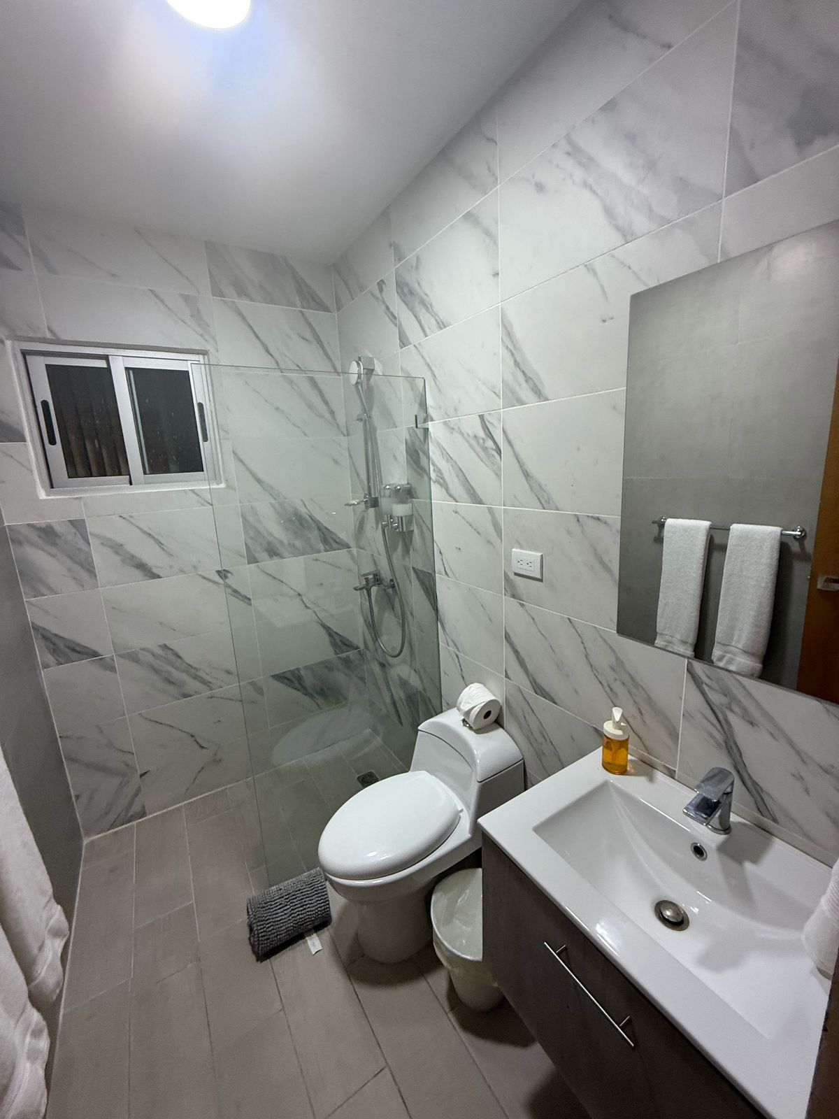apartamentos - !EN VENTA! MODERNO APART. AMUEBLADO EN SERRALLES  4