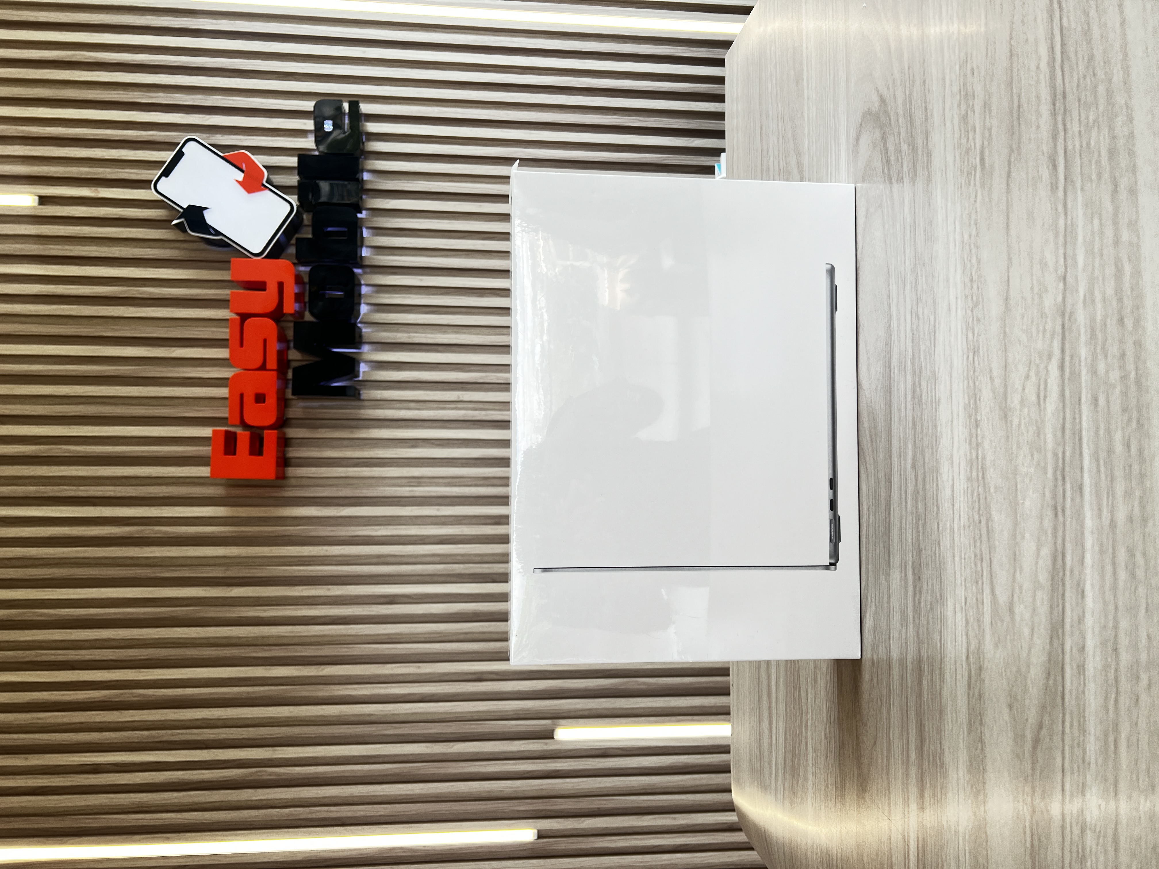 computadoras y laptops - MACBOOK AIR 13.6'' M2 8GB RAM 256GB SSD SELLADA 