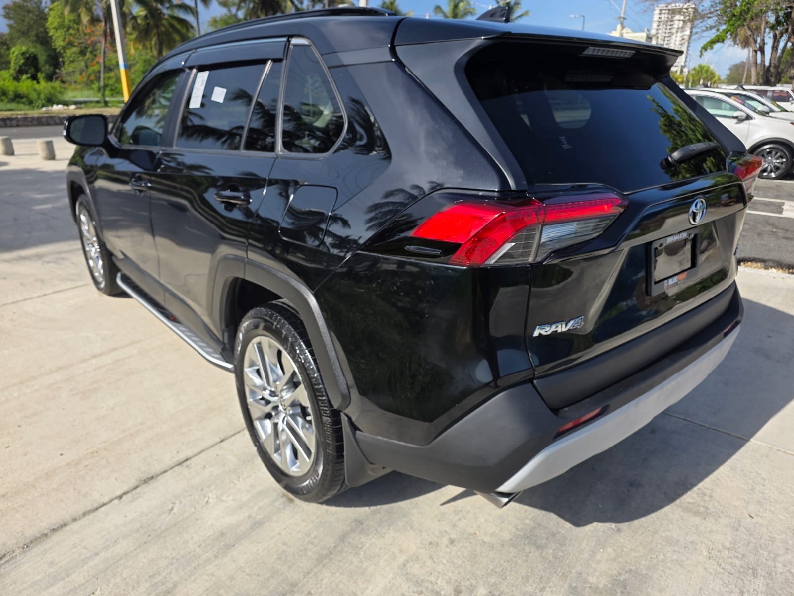 jeepetas y camionetas - TOYOTA RAV4 XLE PREMIUM 2020 FULL AMERICANA! SÚPER SANA 60MIL MILLAS ORIGINALES! 5