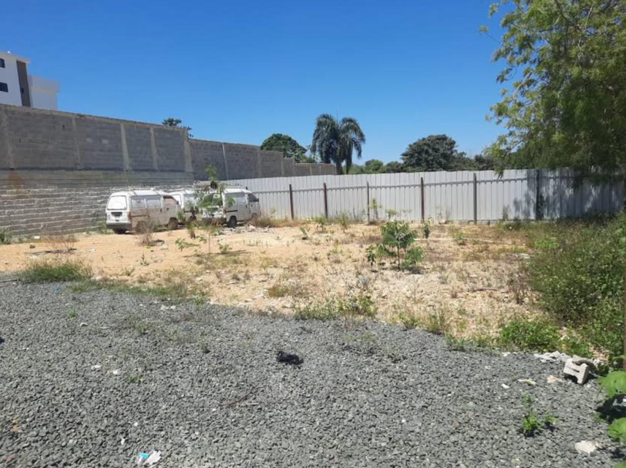 solares y terrenos - Vendo solar en La Jacobo Majluta 