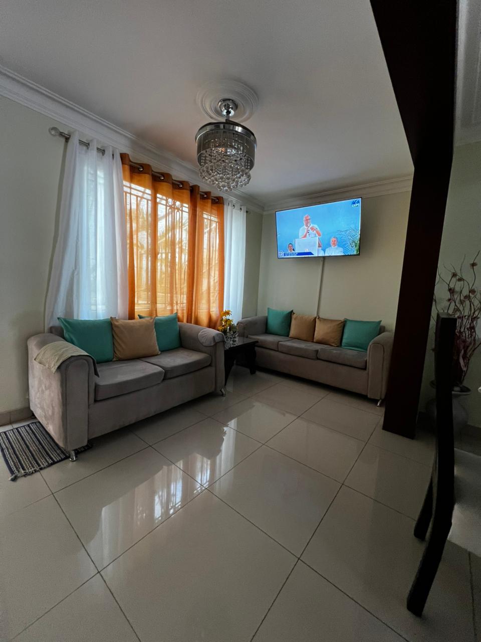 casas - CASA EN VENTA EN EL EMBRUJO III, SANTIAGO. 9