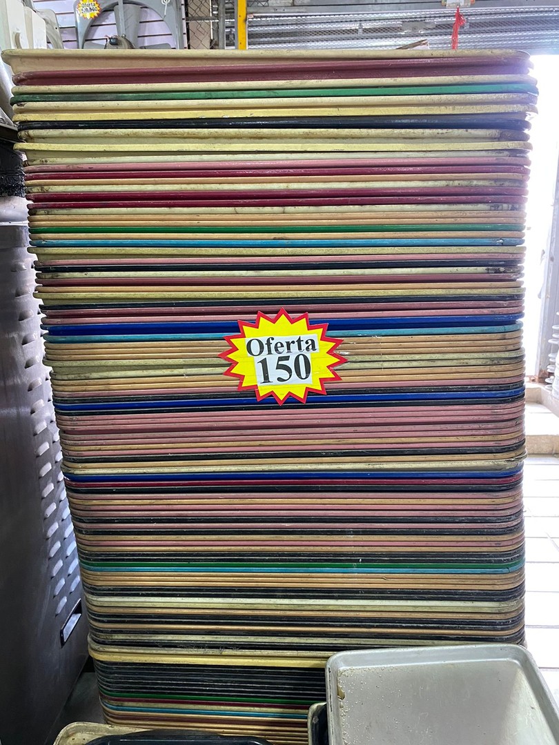 equipos profesionales - Bandejas Plasticas 18" x 26"  1