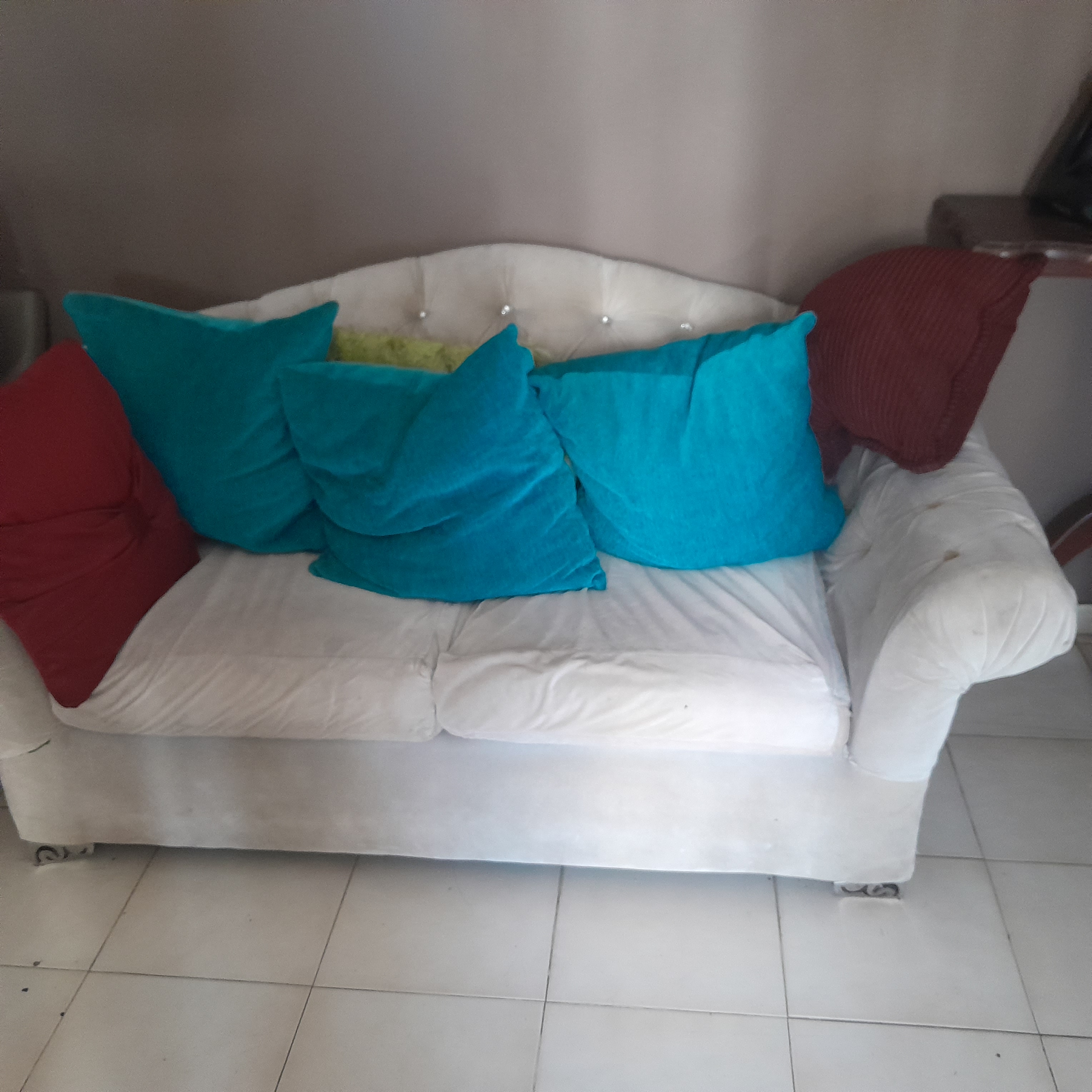 muebles y colchones - Bueble de 2 asientos  1