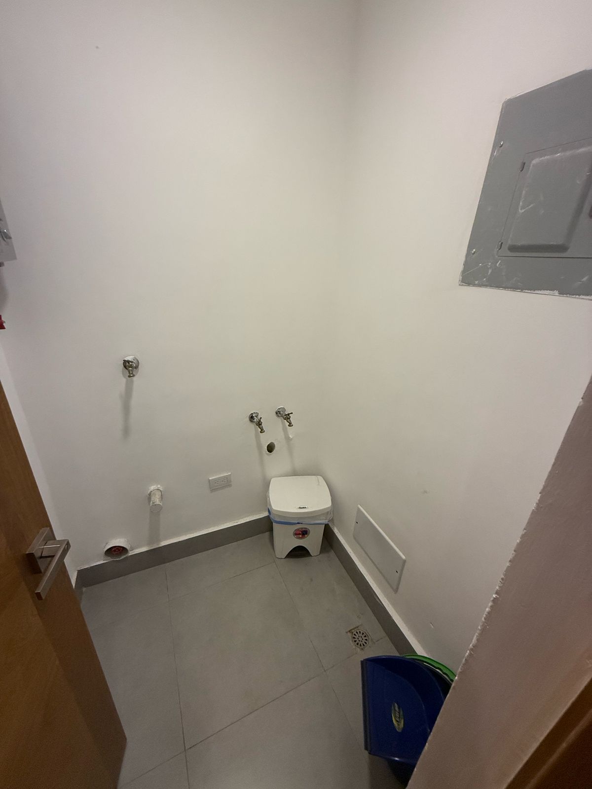 apartamentos - !EN VENTA! MODERNO APART. AMUEBLADO EN SERRALLES  5