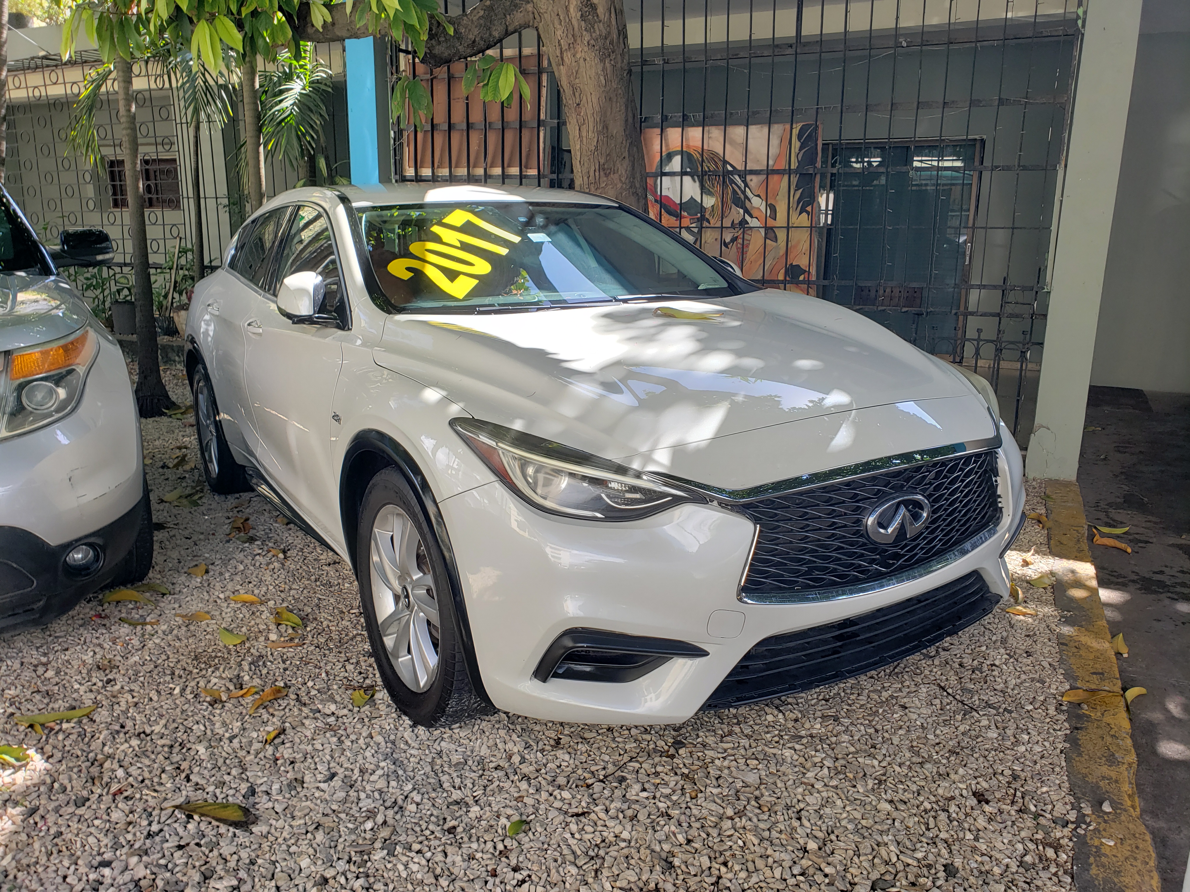 jeepetas y camionetas - INFINITI QX-30 2017 0