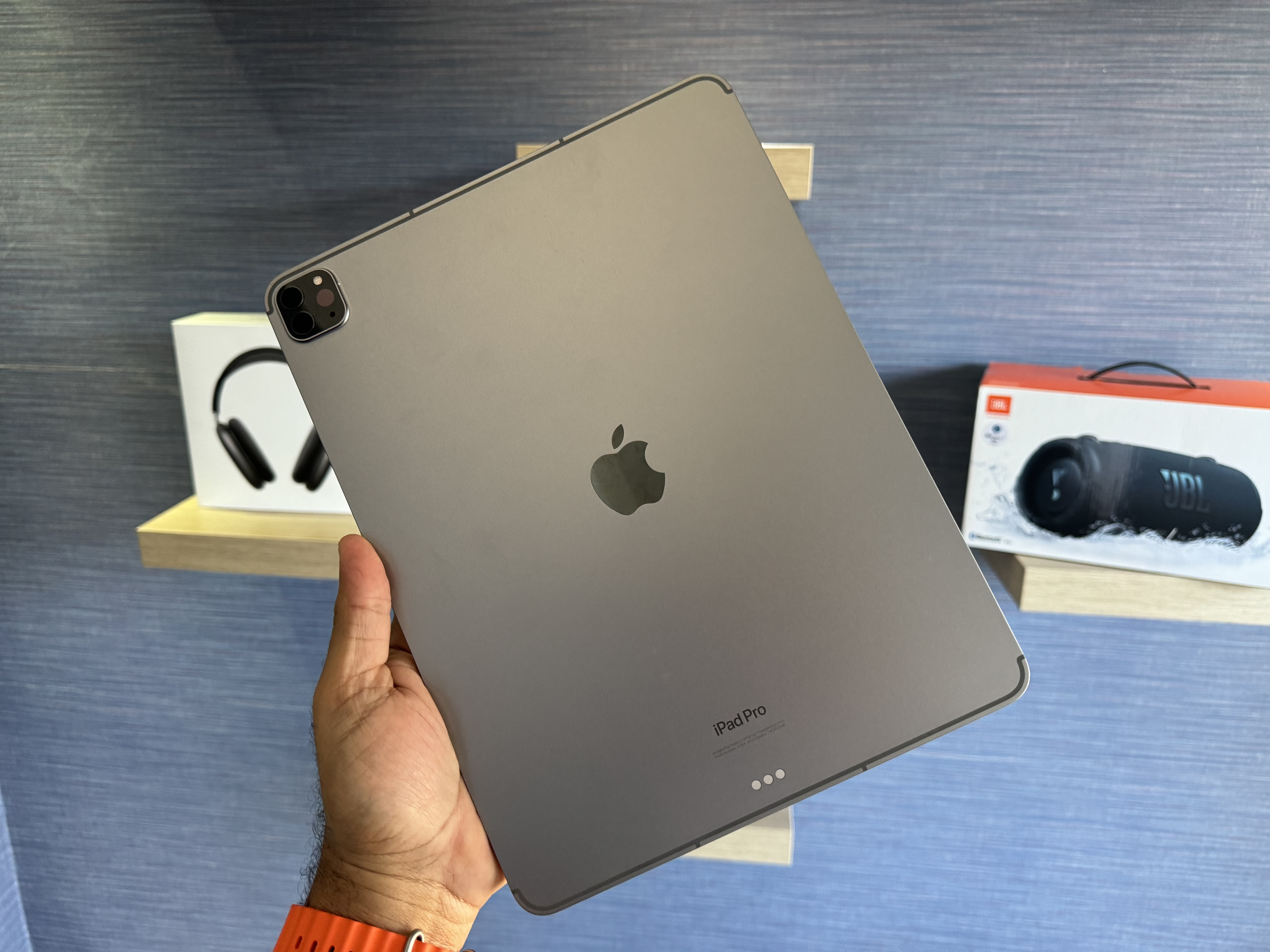 celulares y tabletas - iPad Pro 12.9 -inch 6ta Generación 128GB Space Nue