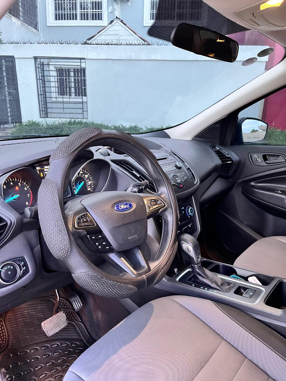 jeepetas y camionetas - 2017 Ford Escape S 7