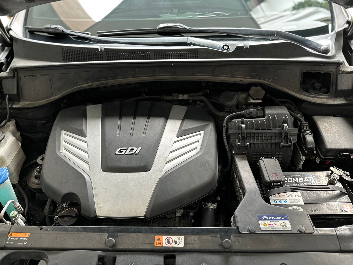 jeepetas y camionetas - Hyundai Santa Fe Limited SE 2017. Excelentes condiciones 5