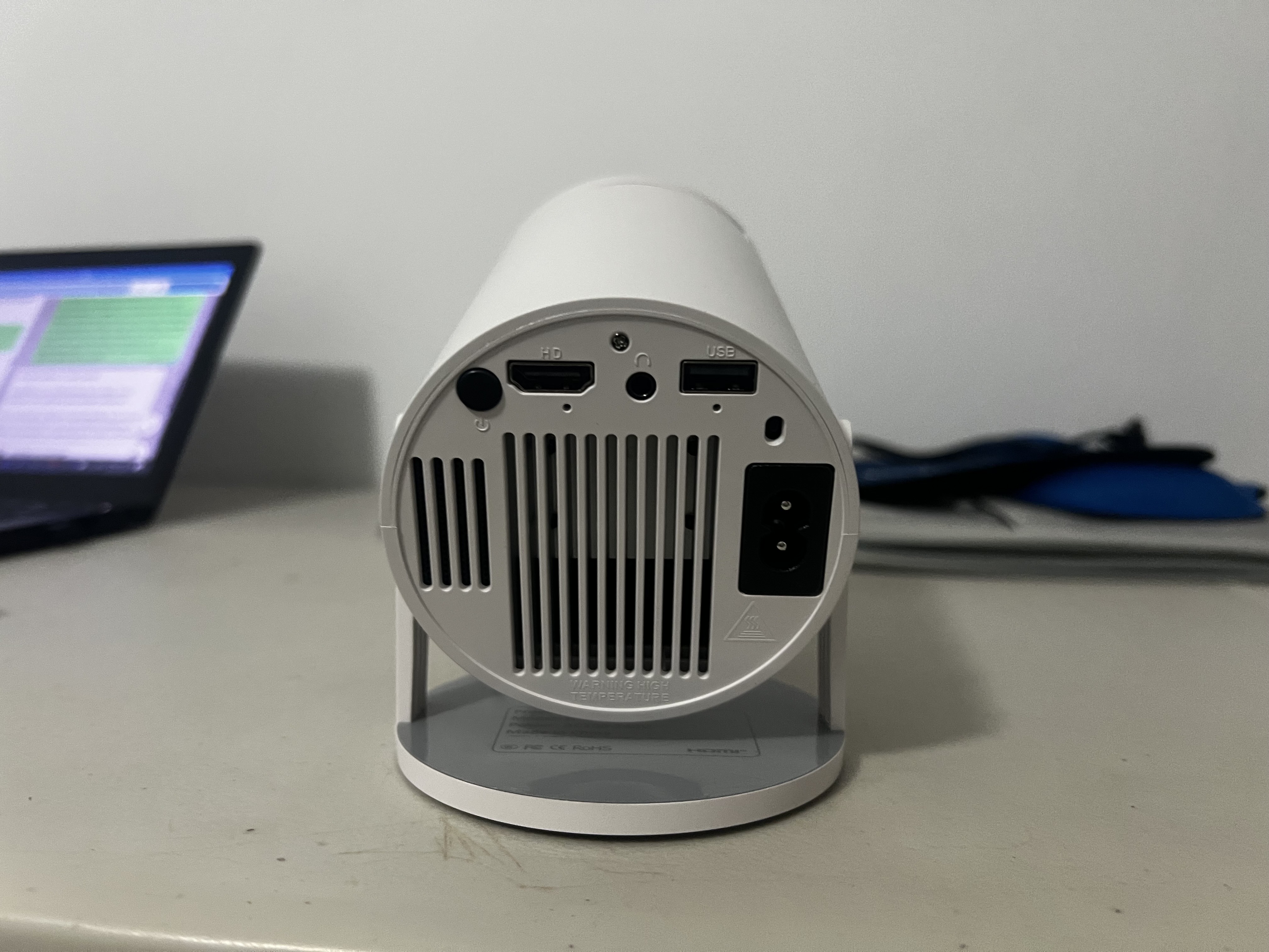 electrodomesticos - Proyector portátil para cine o presentaciones  3