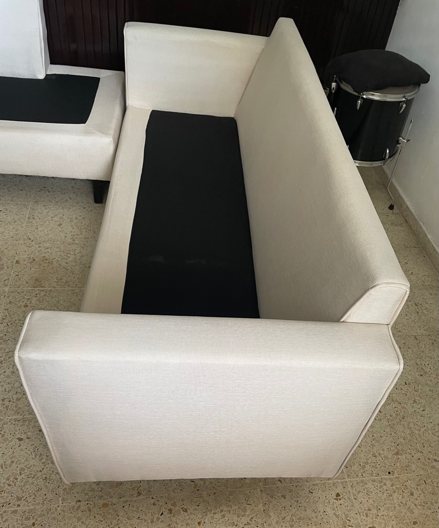 muebles y colchones - Juego de muebles de dos y tres plazas.  6