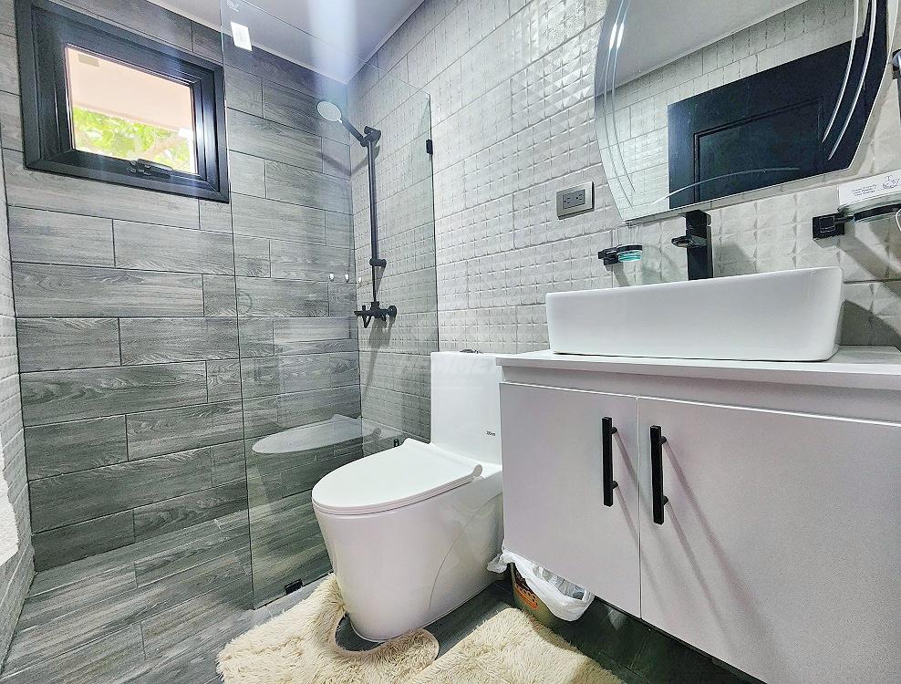apartamentos - MODERNO AMUEBLADO ESTRENAR PISCINA Y GIMNASIO PROXIMO HISPANOAMERICANA STGO. 6