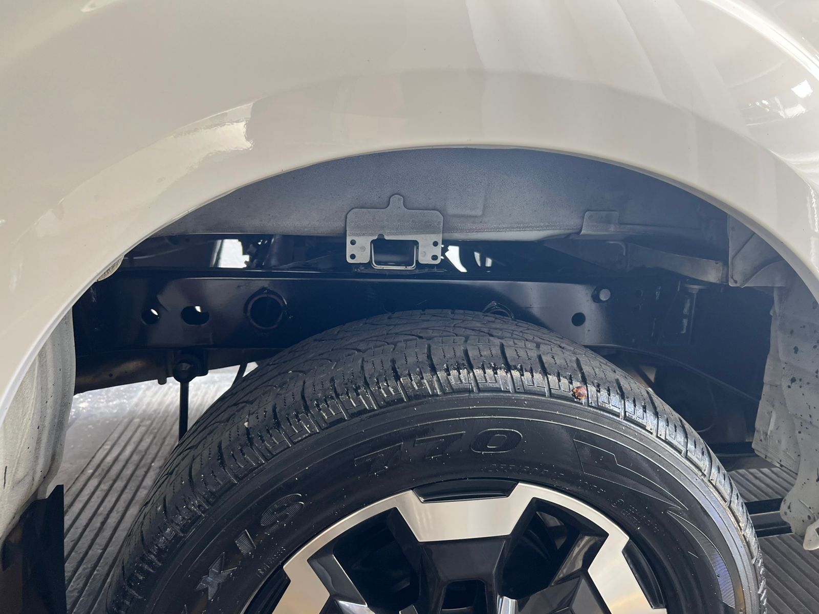 jeepetas y camionetas - NISSAN FRONTIER LE 2024 0