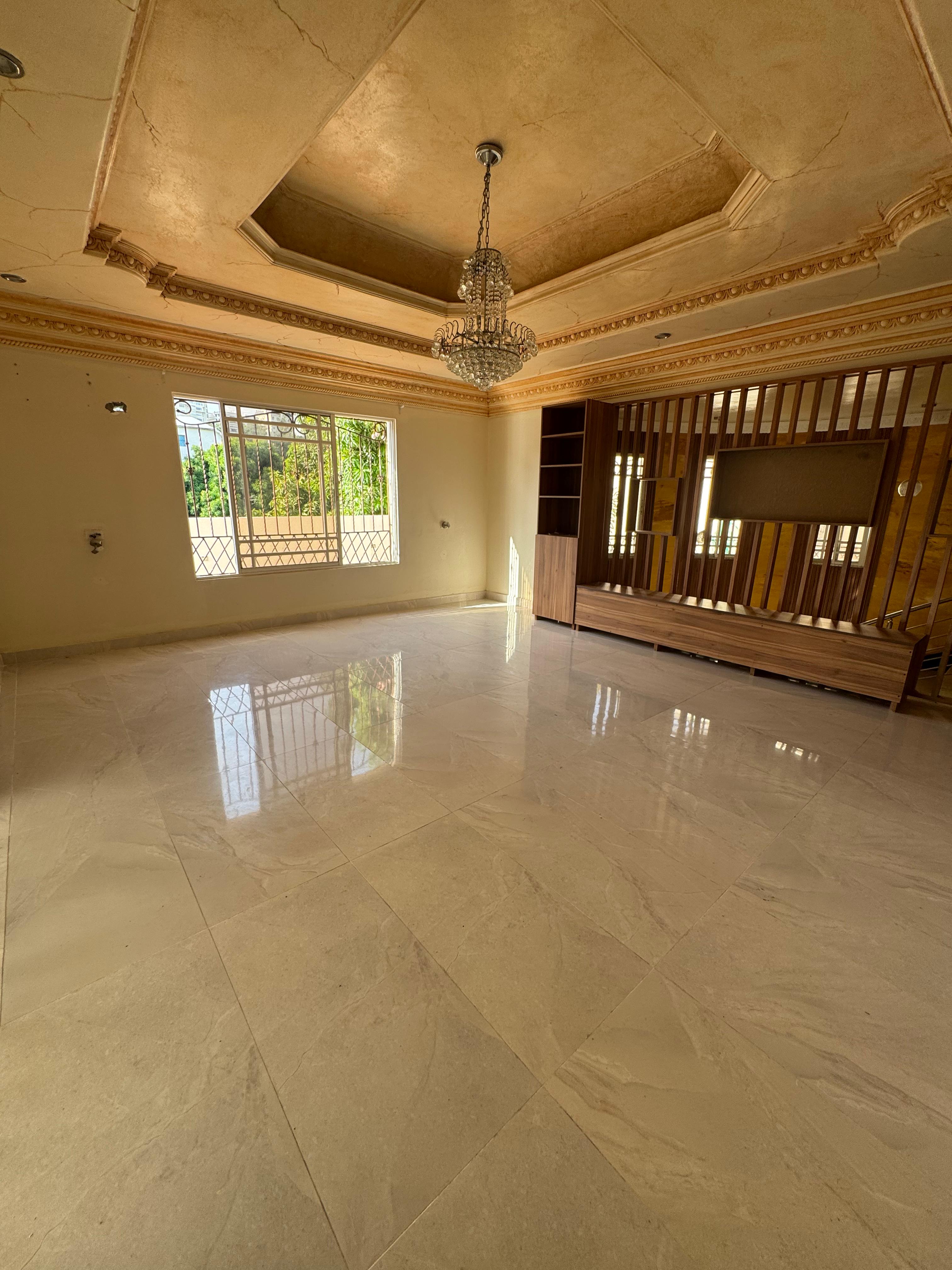 casas - Apartamento en alquiler. 2do y 3er nivel! 5