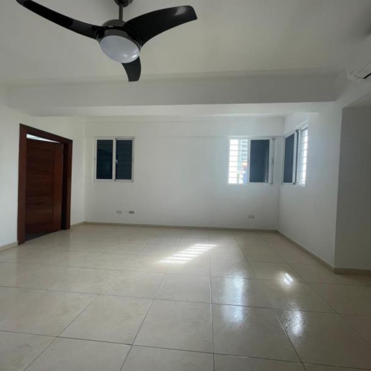 apartamentos - Apto centrico, espacioso, excelente ubicación 3