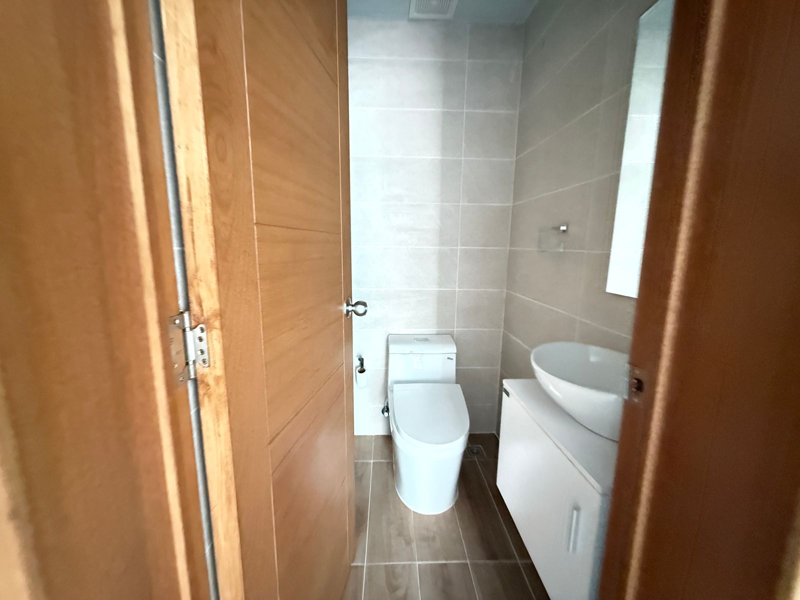apartamentos - Apartamento  con terraza en Evaristo Morales 5