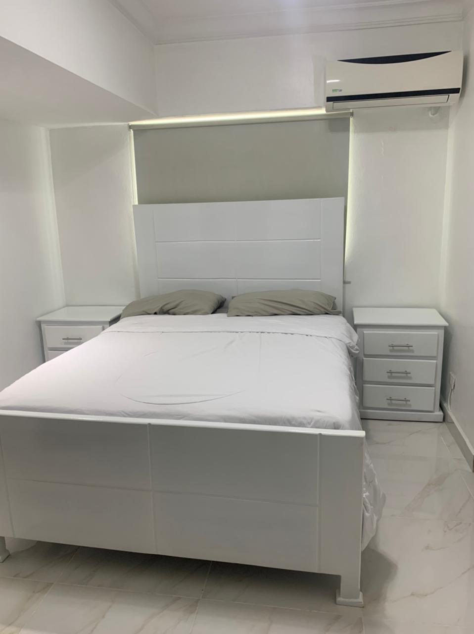 apartamentos - Apto en Naco de 2 Hab amueblado  7