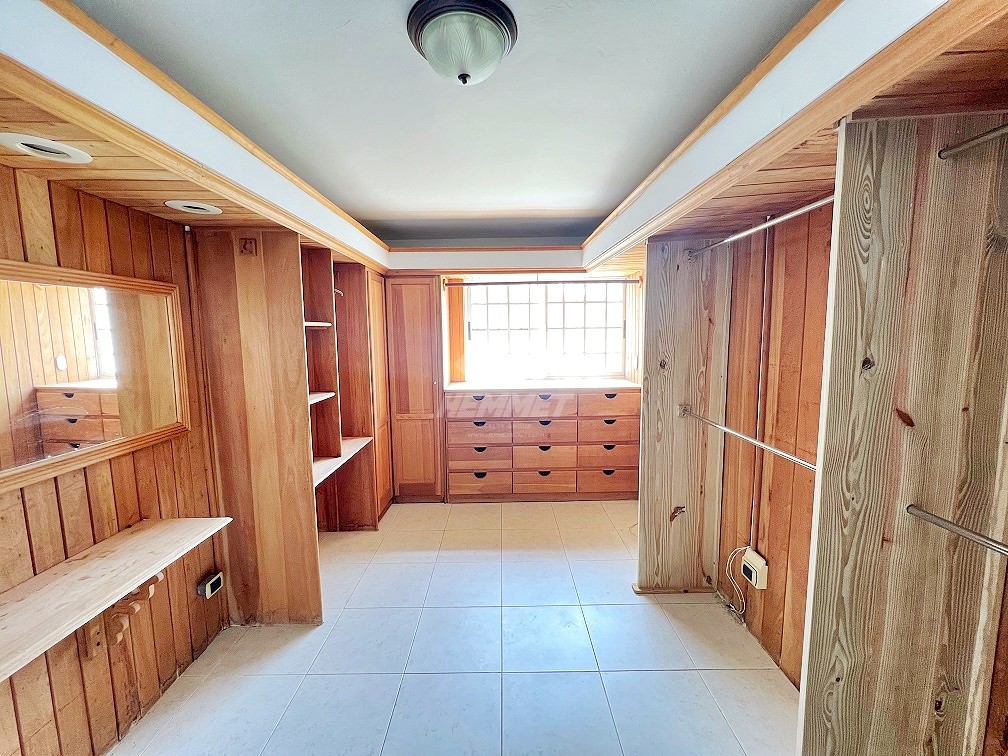casas - CASA CON PISCINA Y PATIO REP. TAVAREZ OESTE STGO.  8