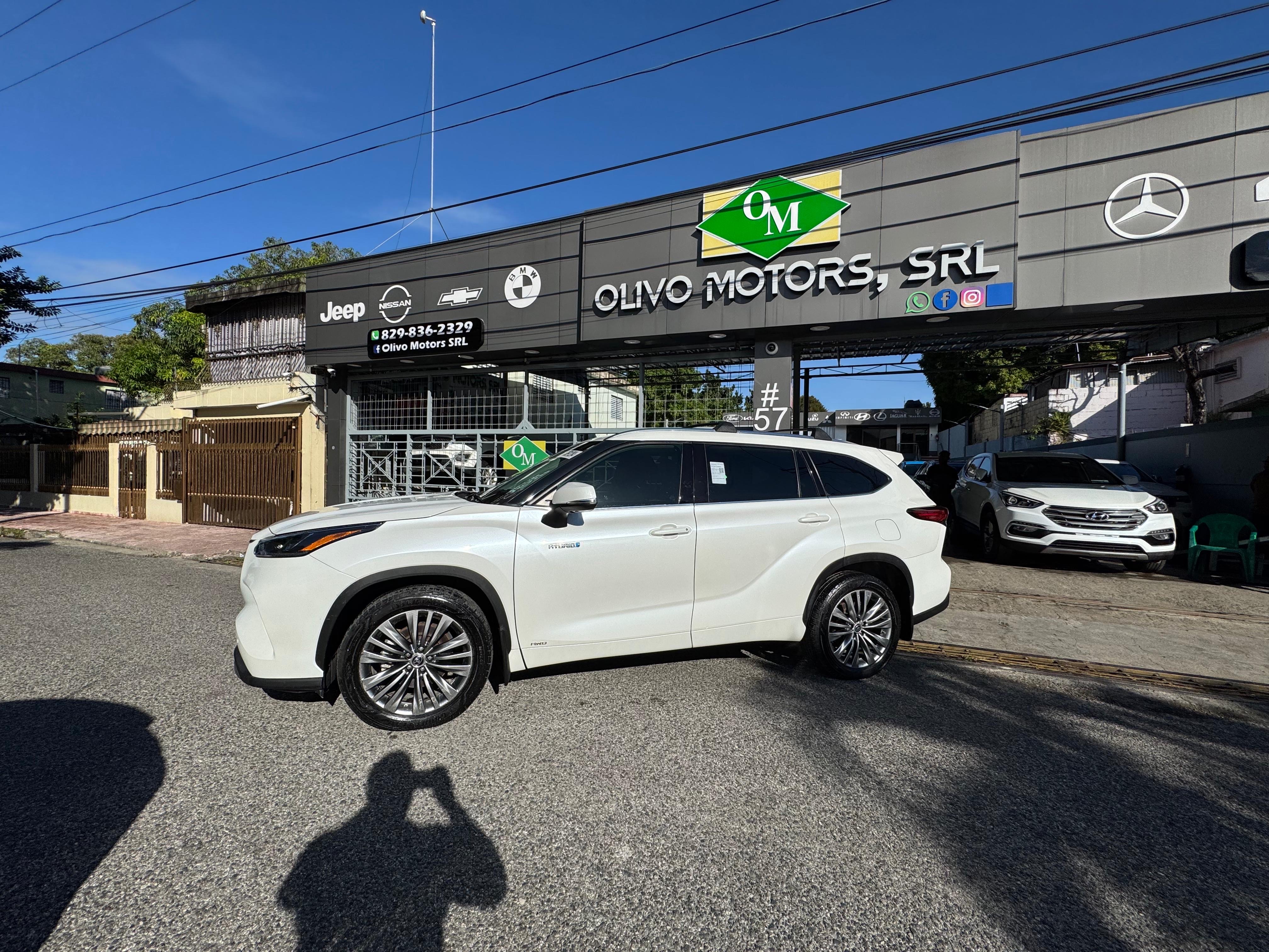 jeepetas y camionetas - TOYOTA HIGHLANDER 2021