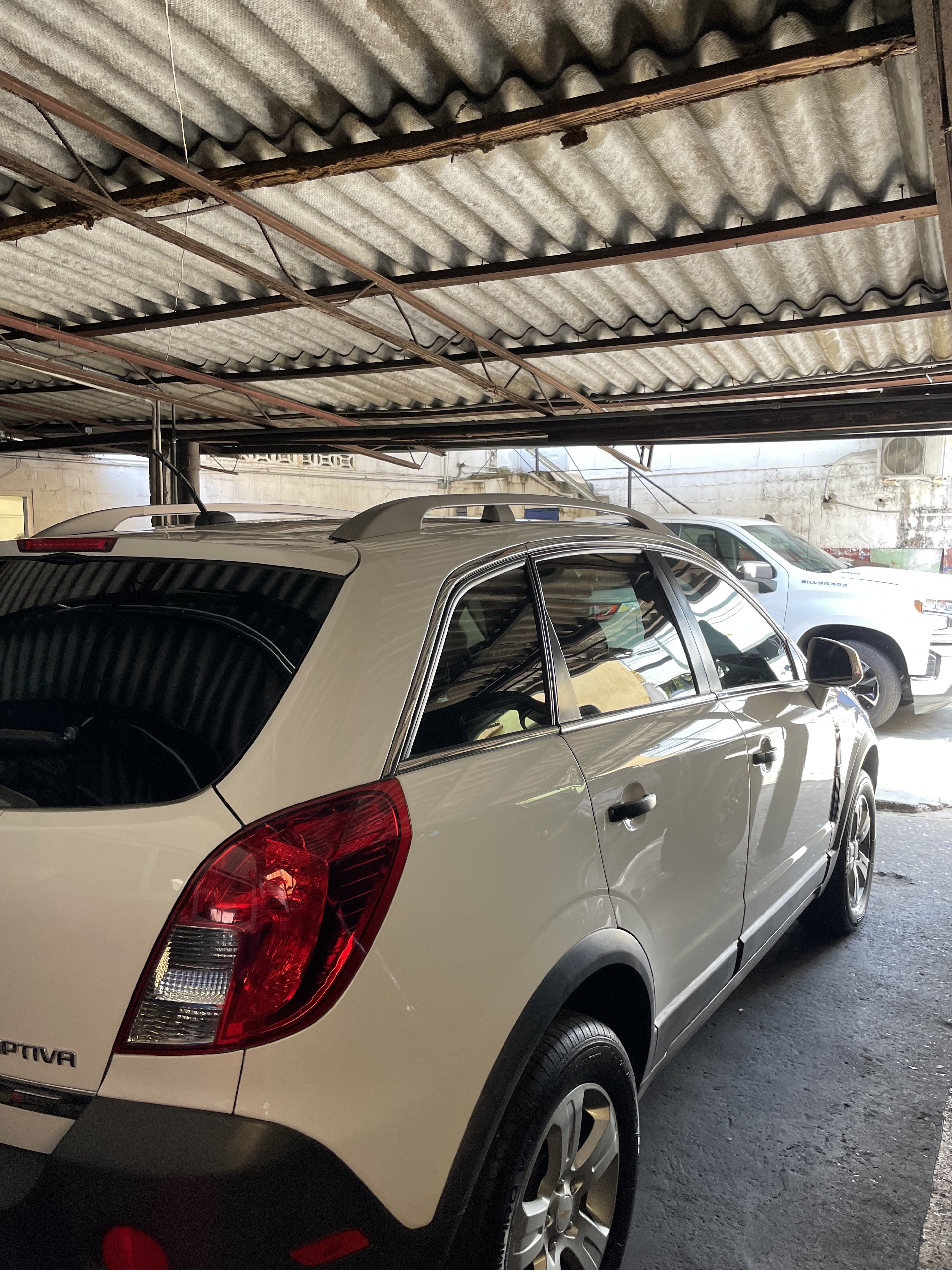 jeepetas y camionetas - CHEVROLET CAPIVA SPORT 2015 1