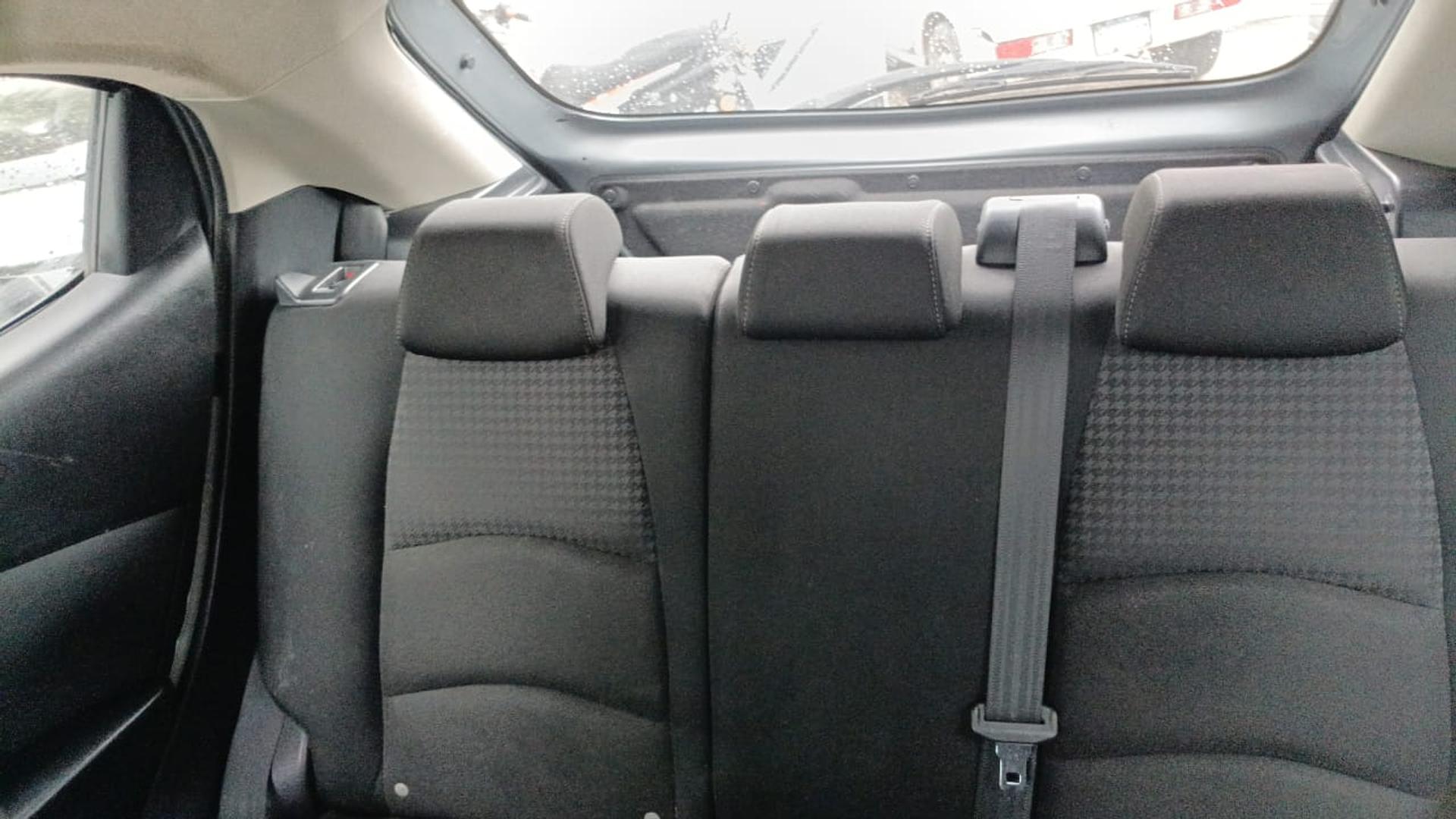 carros - Mazda Demio 2017-Diesel 4