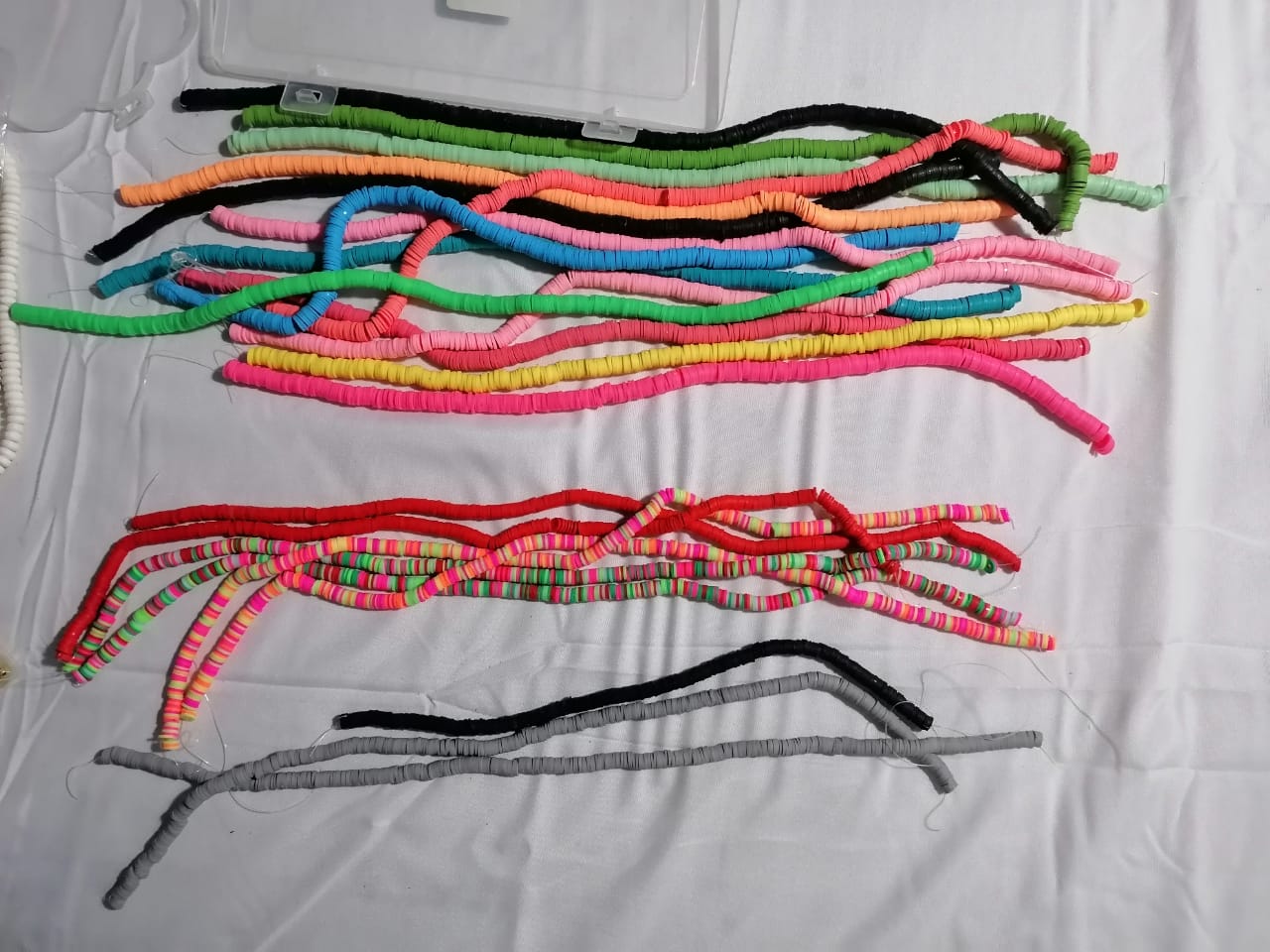 negocios en venta - Vendo todo el inventario - Materiales de Bisuteria 9