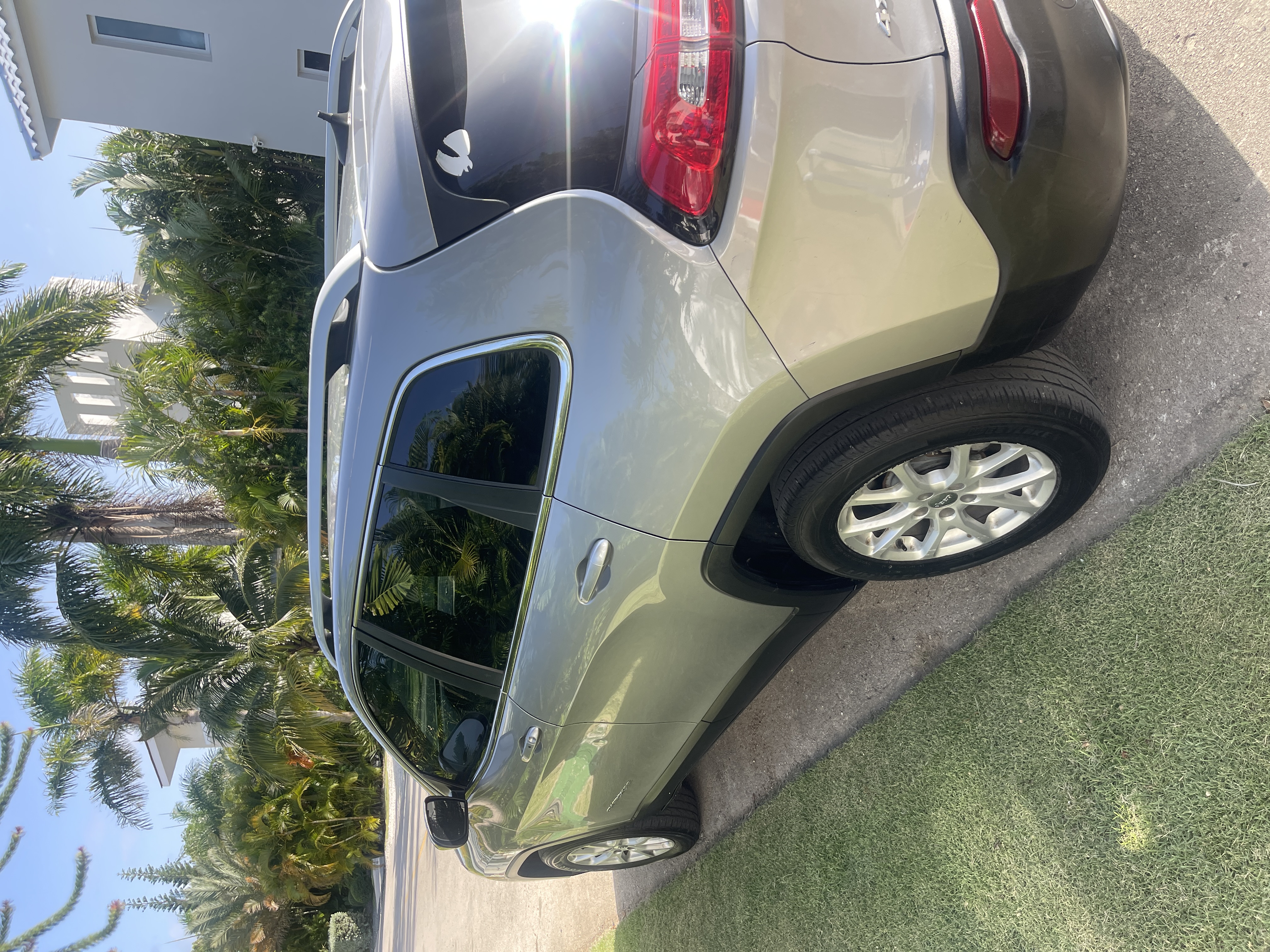 jeepetas y camionetas -  Jeep Cherokee Latitude 4x4 2016 - Gris 5