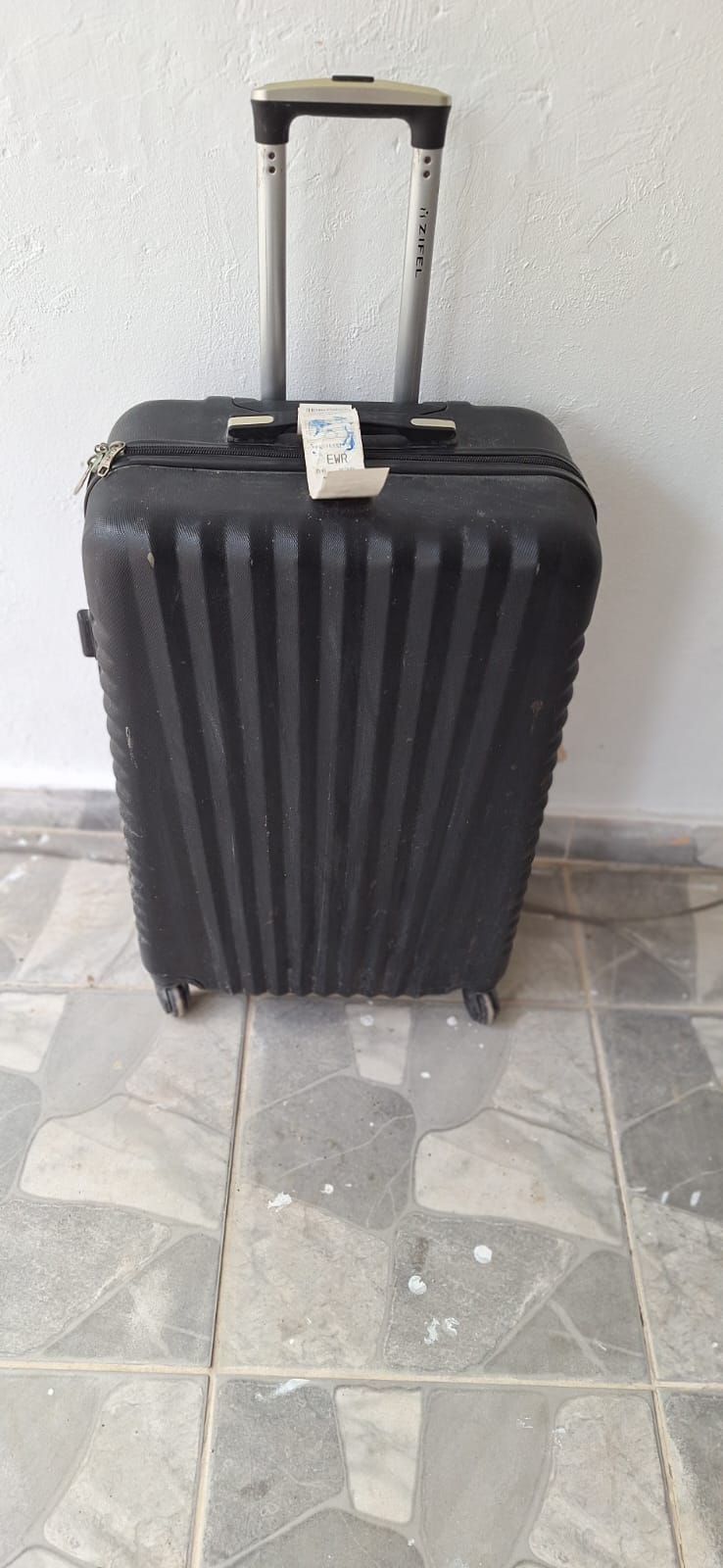 carteras y maletas - se vende maleta en un buen precio que Le intereses que me escribe privado 1