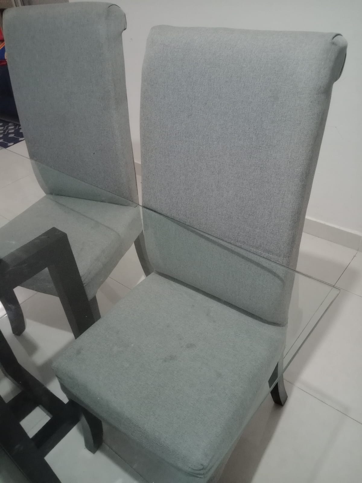 muebles y colchones - VENDO 4 SILLAS DE COMEDOR POR MUDANZA  0