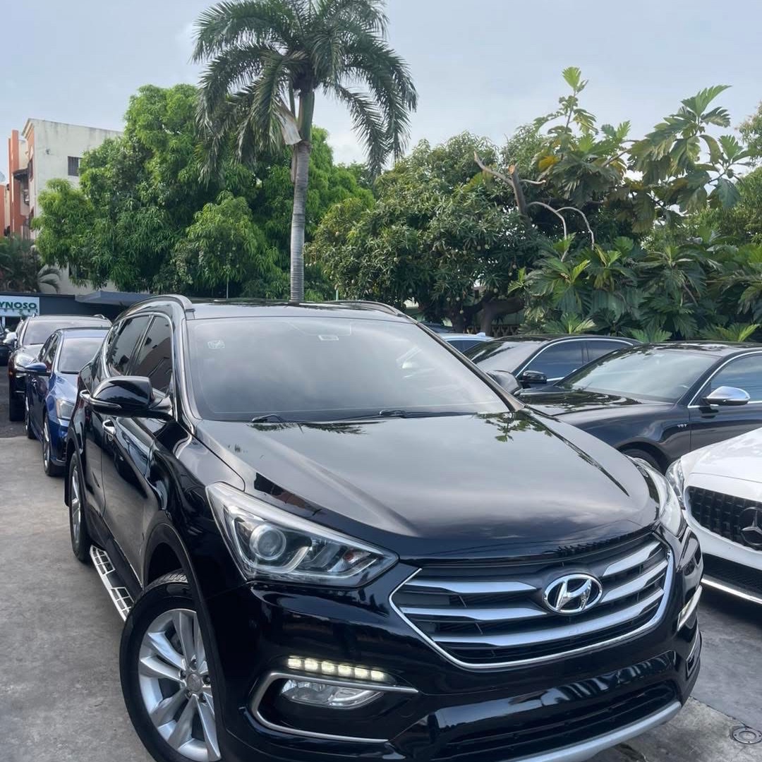 jeepetas y camionetas - HYUNDAI SANTA FE 2018