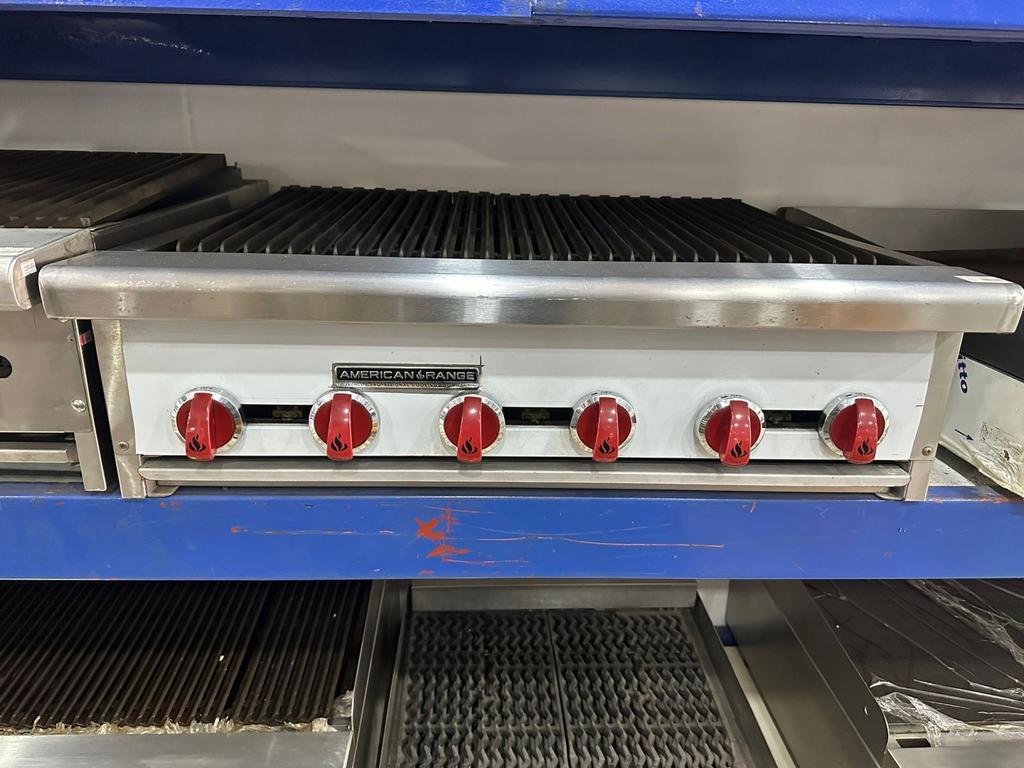 equipos profesionales - Parrilla de 36" American Range a Gas 3