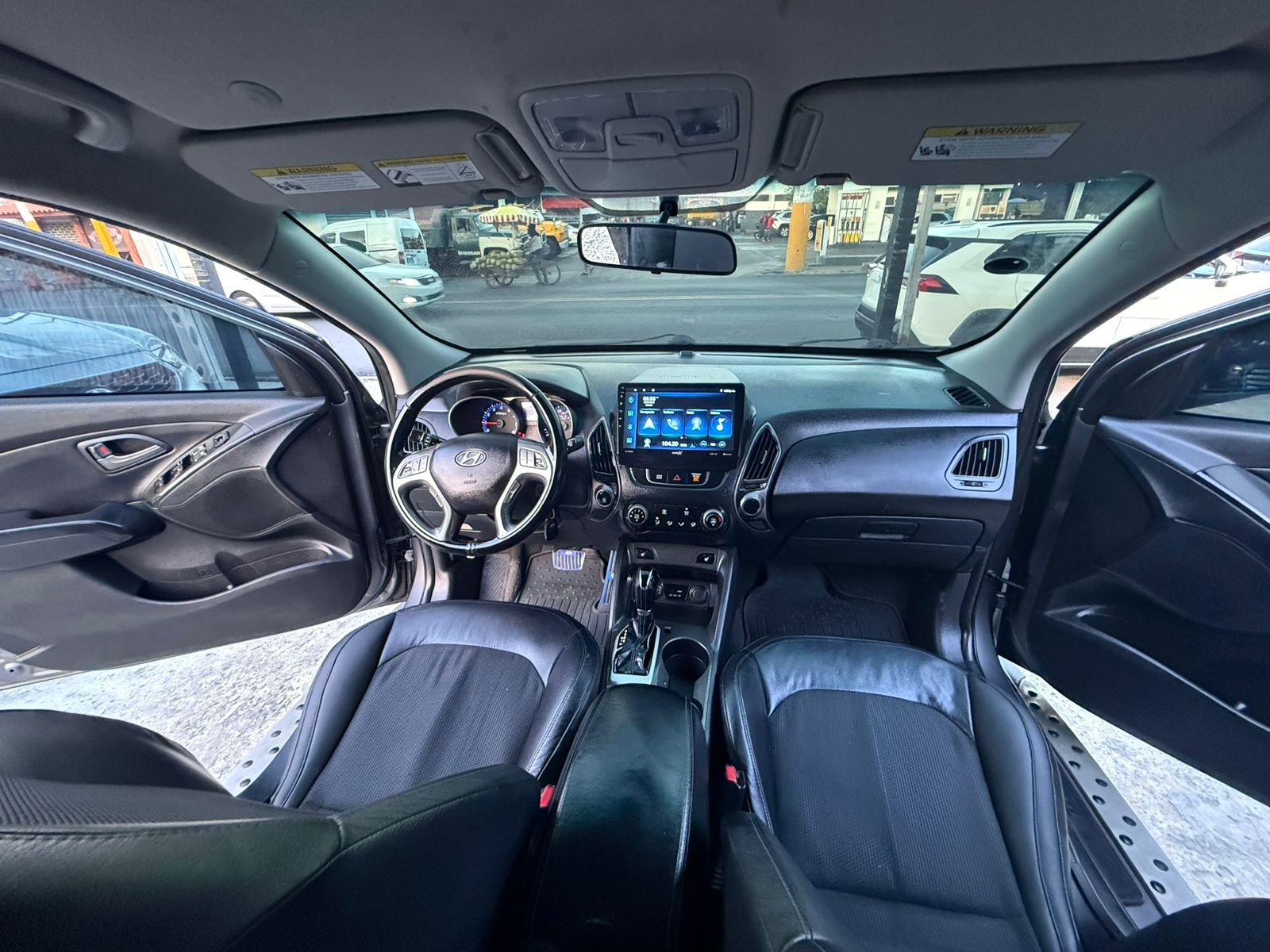 jeepetas y camionetas - HYUNDAI TUCSON SE 2015 GRIS 4