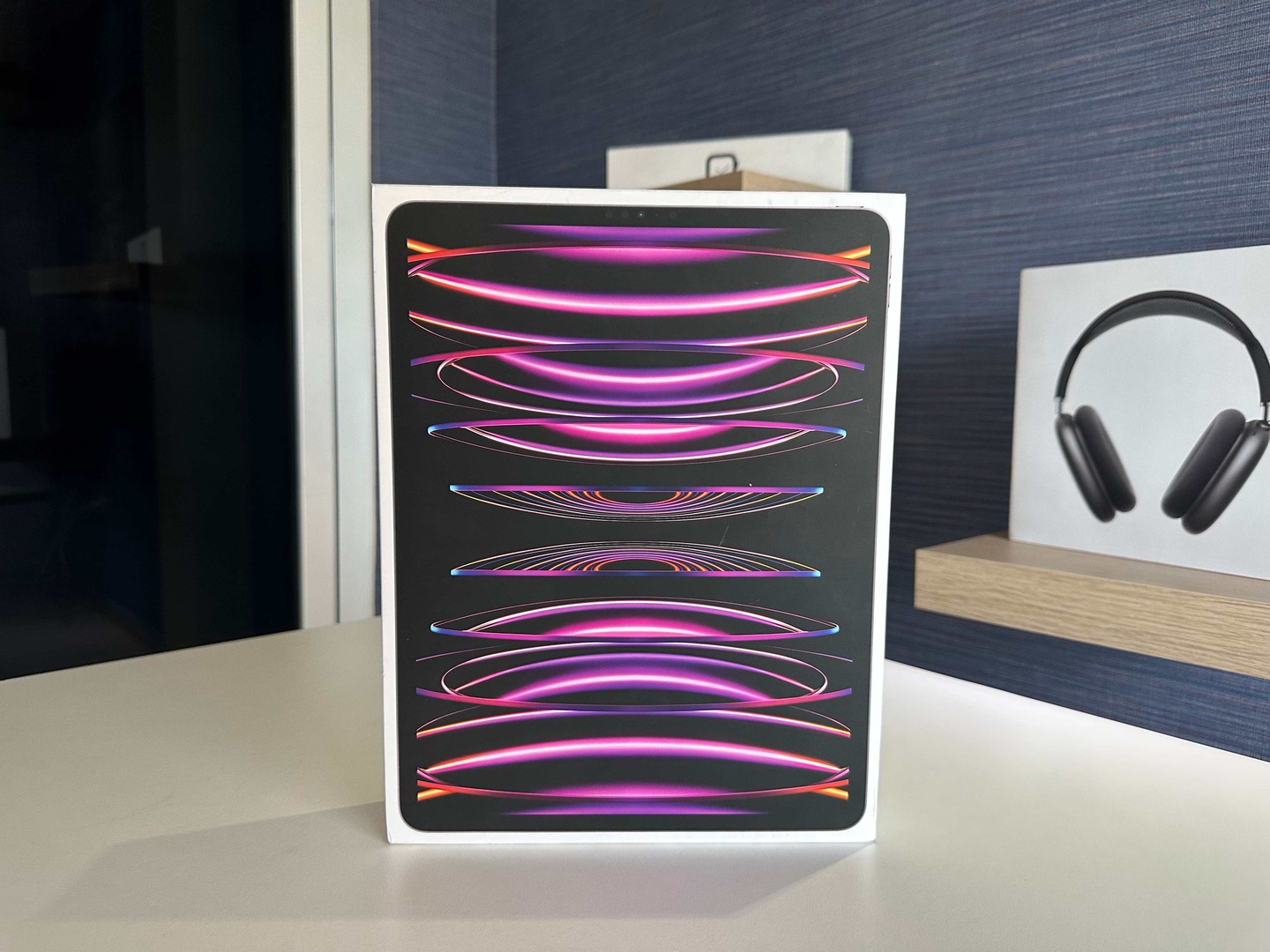 celulares y tabletas - Vendo iPad Pro 12.9 inch 256GB (6th Gen) Wi-Fi Space Nueva Sellada $ 55,500 NEG