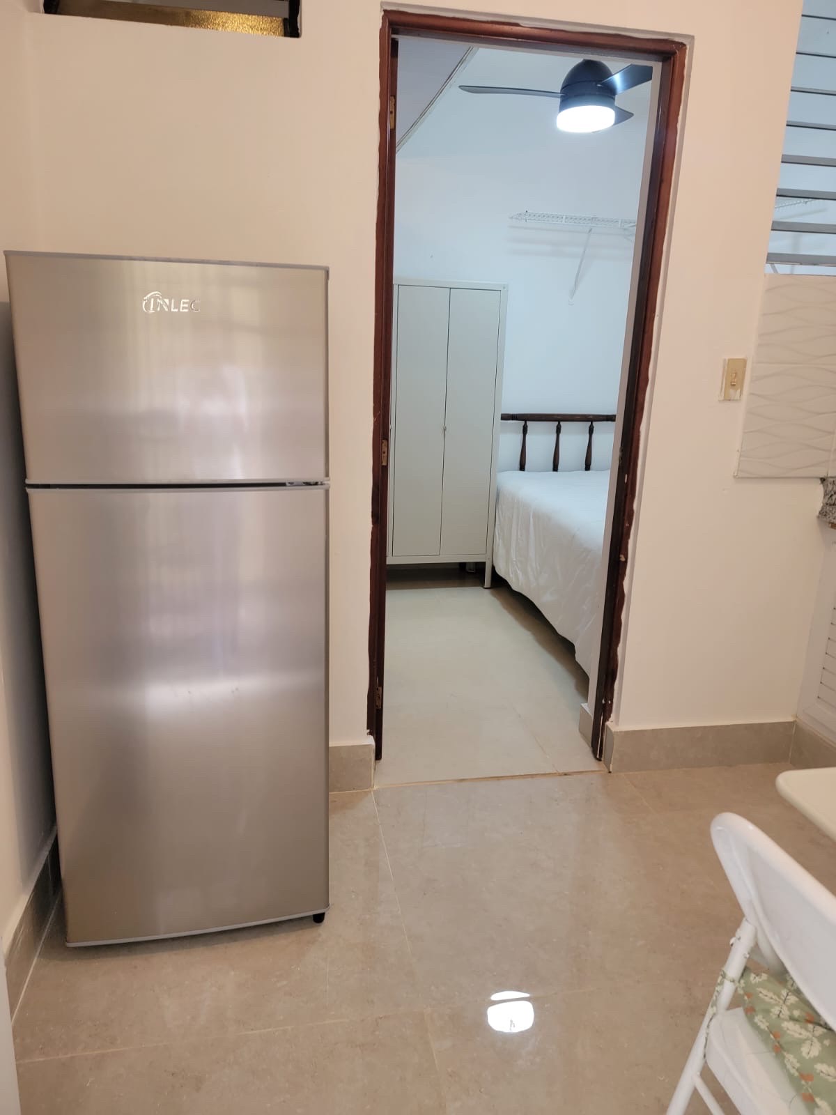 apartamentos - alquilo estudio amueblado 