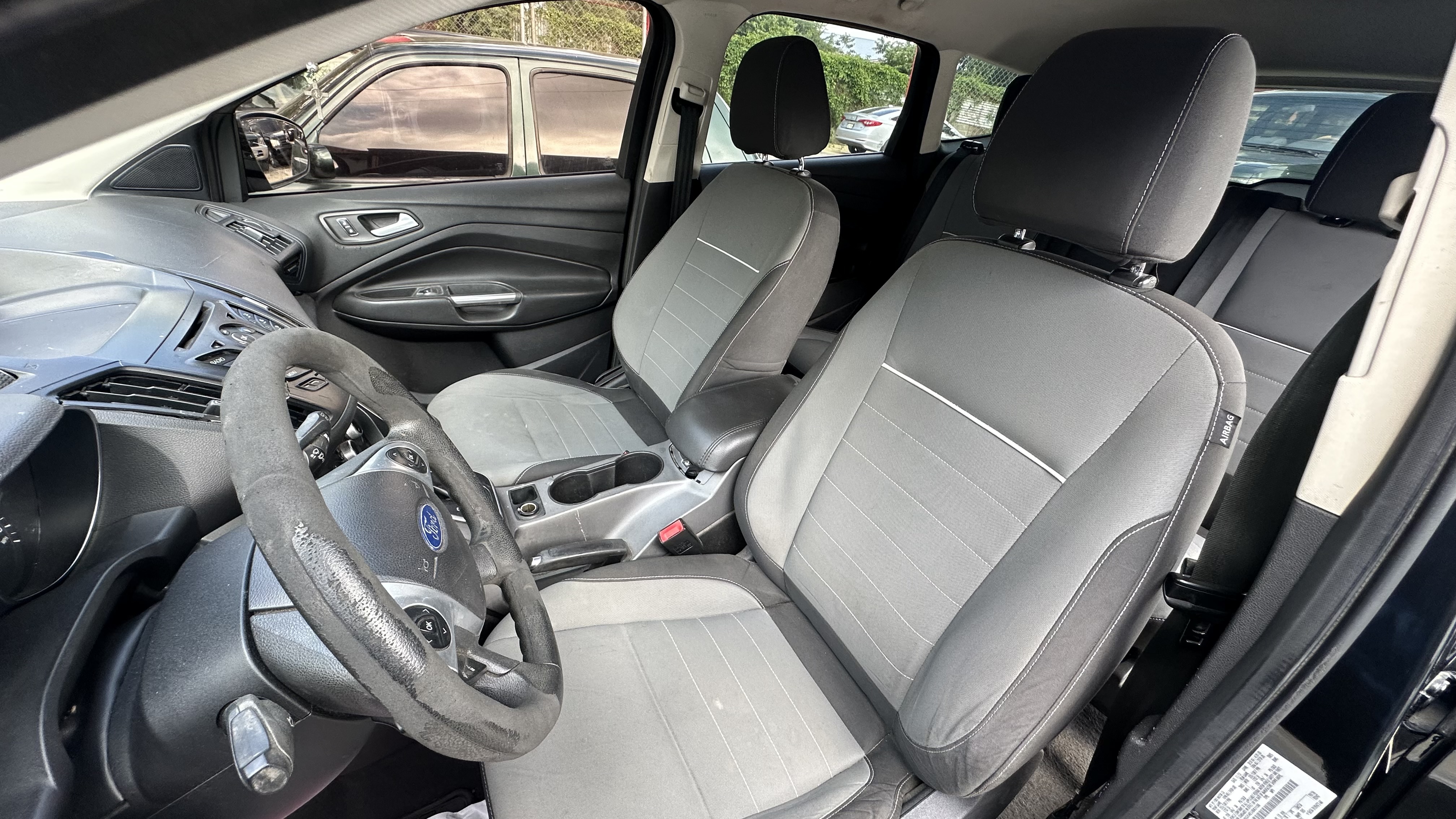jeepetas y camionetas - FORD ESCAPE ECONÓMICA EN OFERTA 2